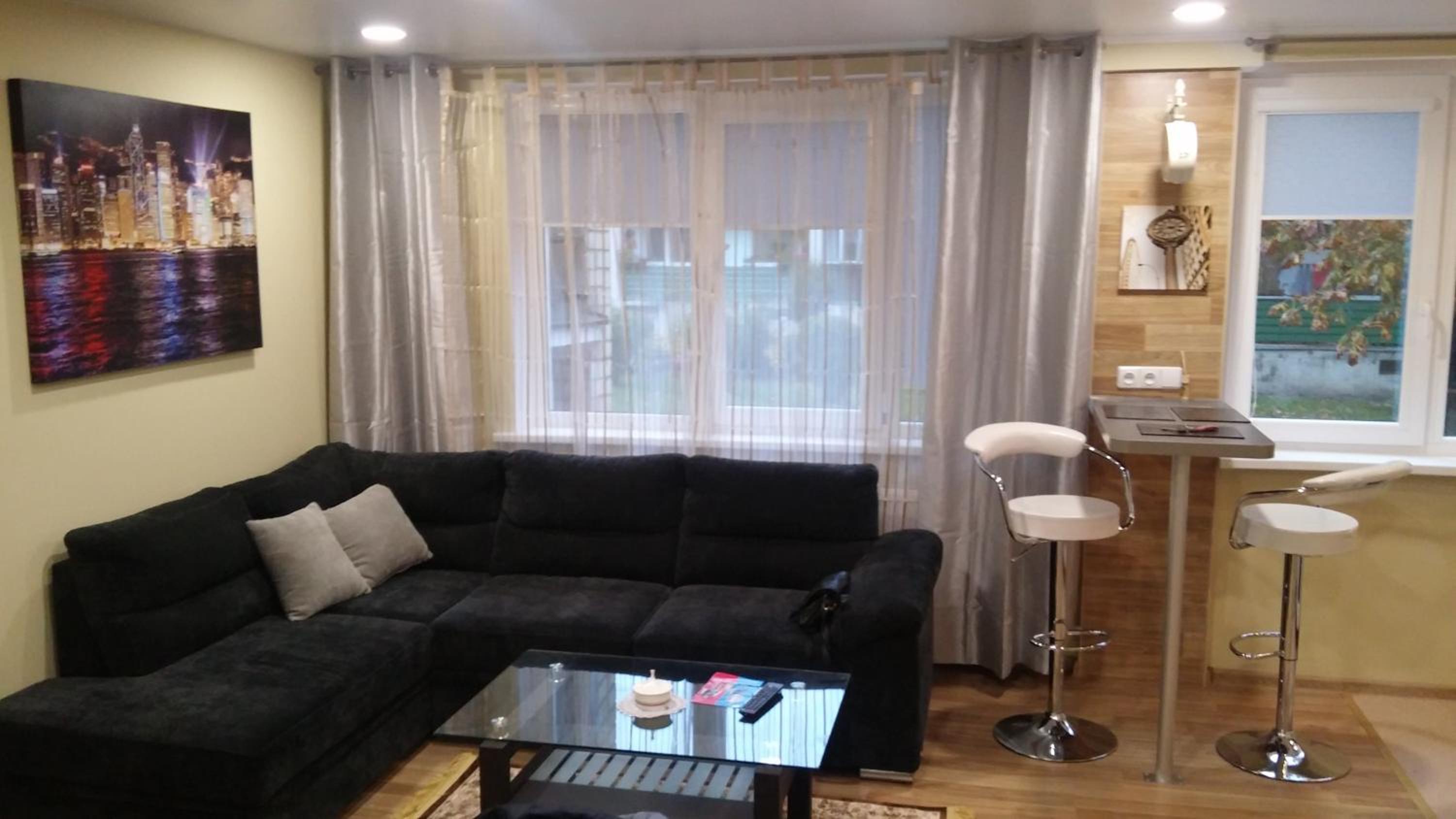 Apartment - Ground Floor photo 2