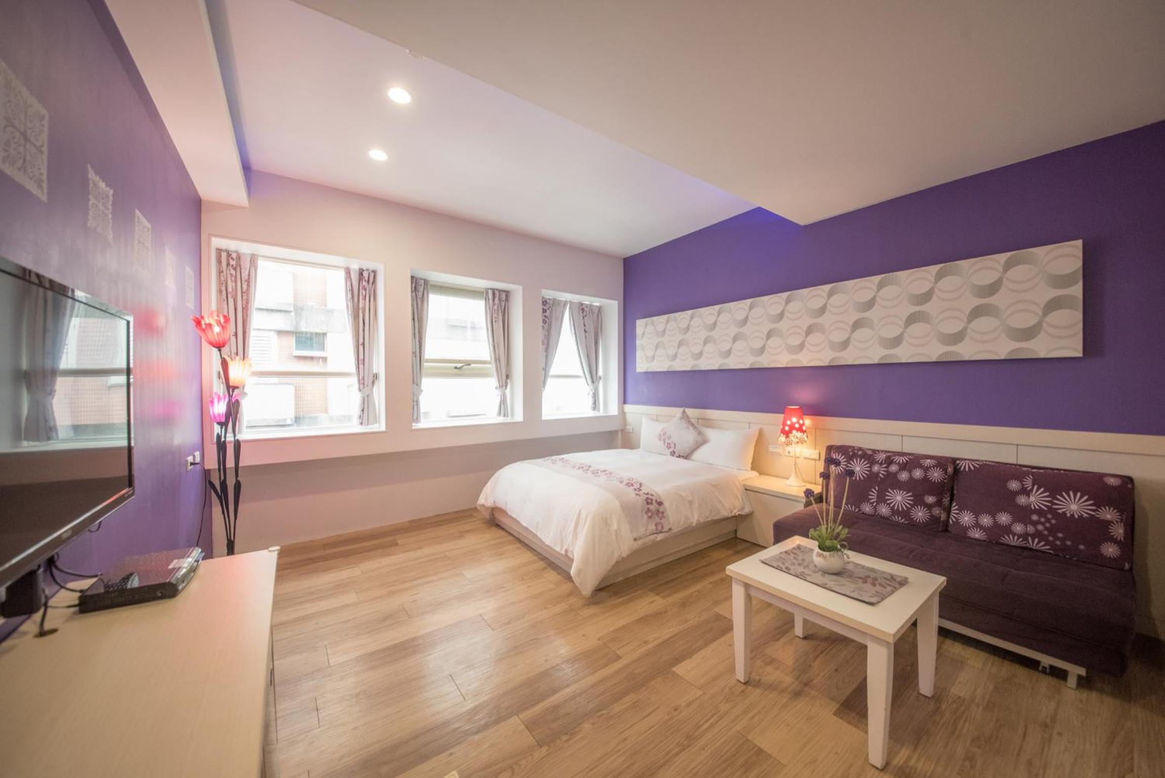 Double Room - Photo 12