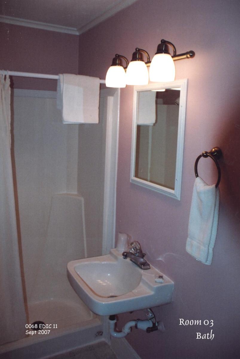 Queen Room photo 3