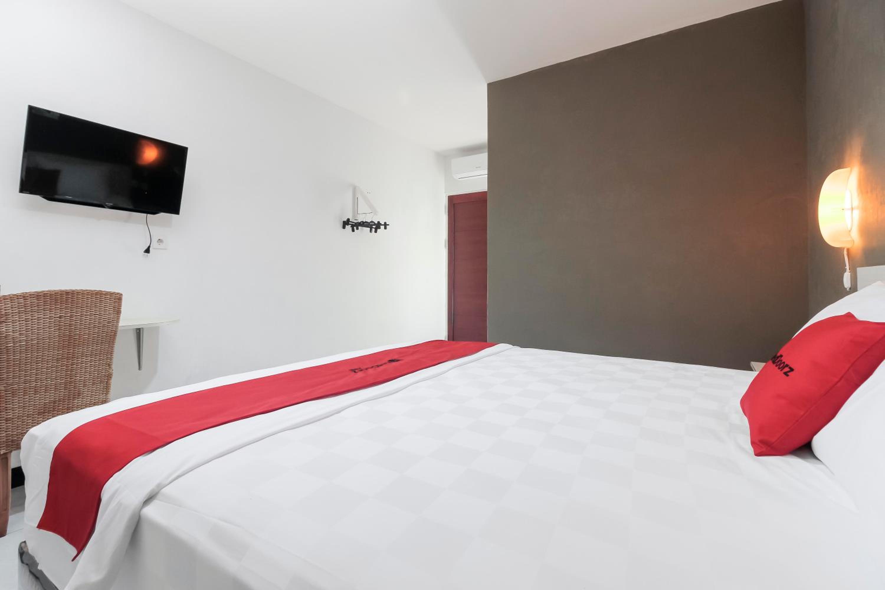 Budget Double Room photo 2