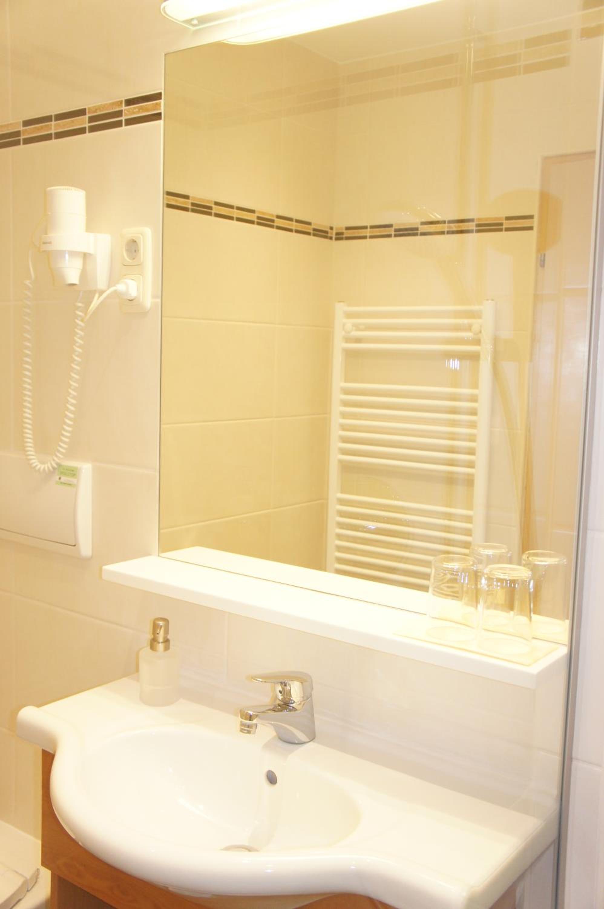 Standard Double Room with Thermal Bath Access - Photo 6
