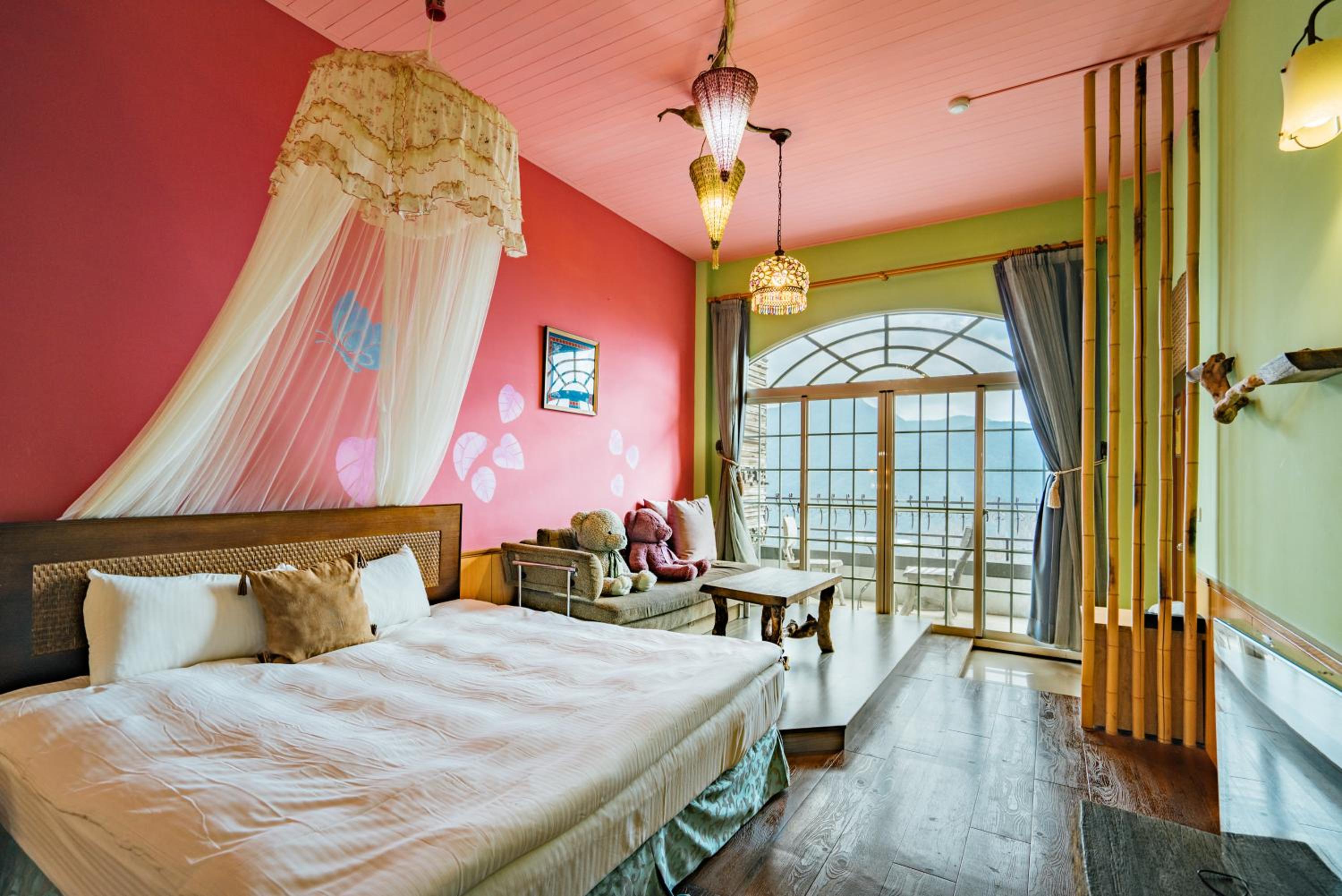 Double Room with Mountain View & Balcony photo 3