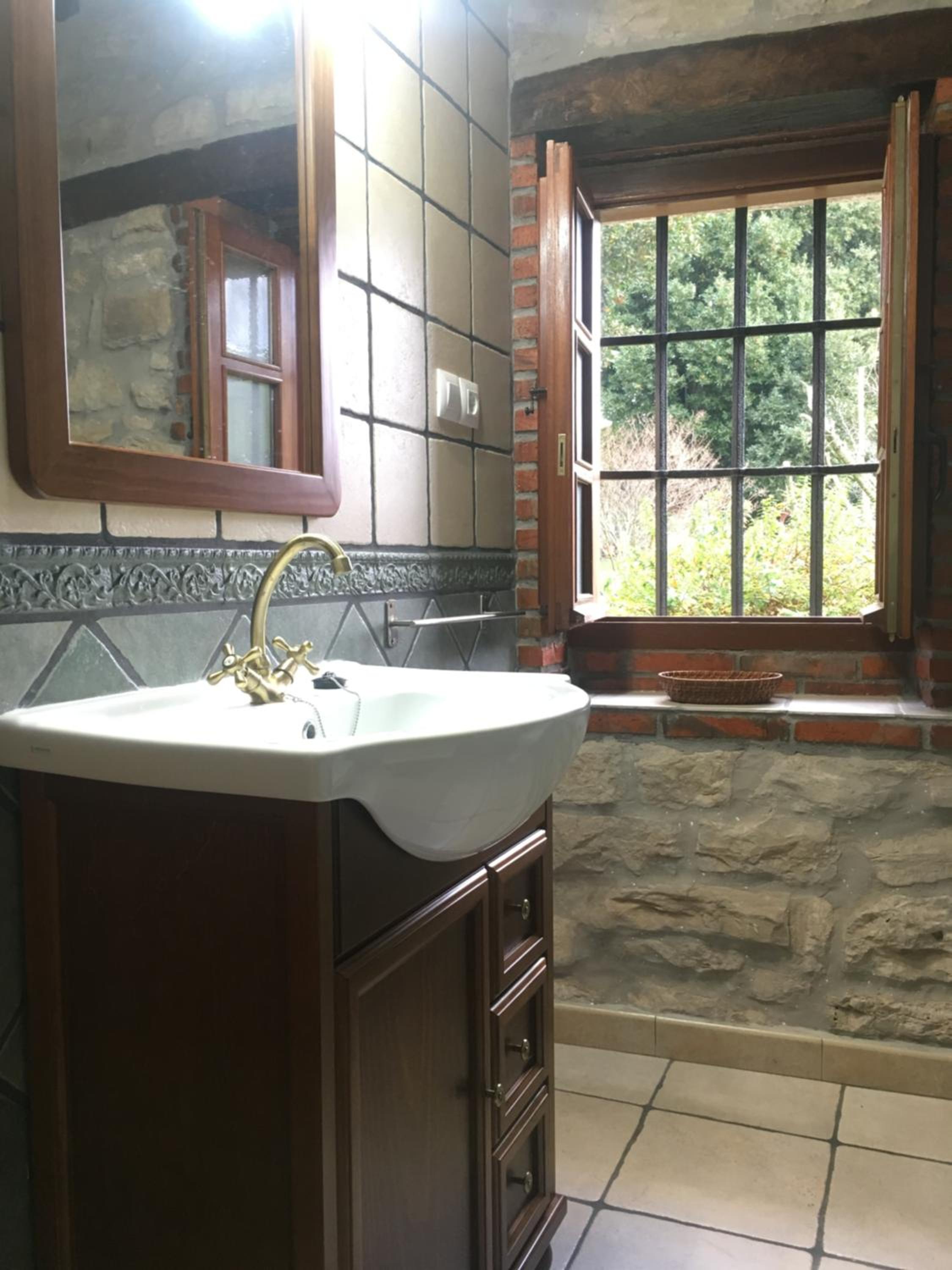 Standard Twin Room with Garden View photo 3