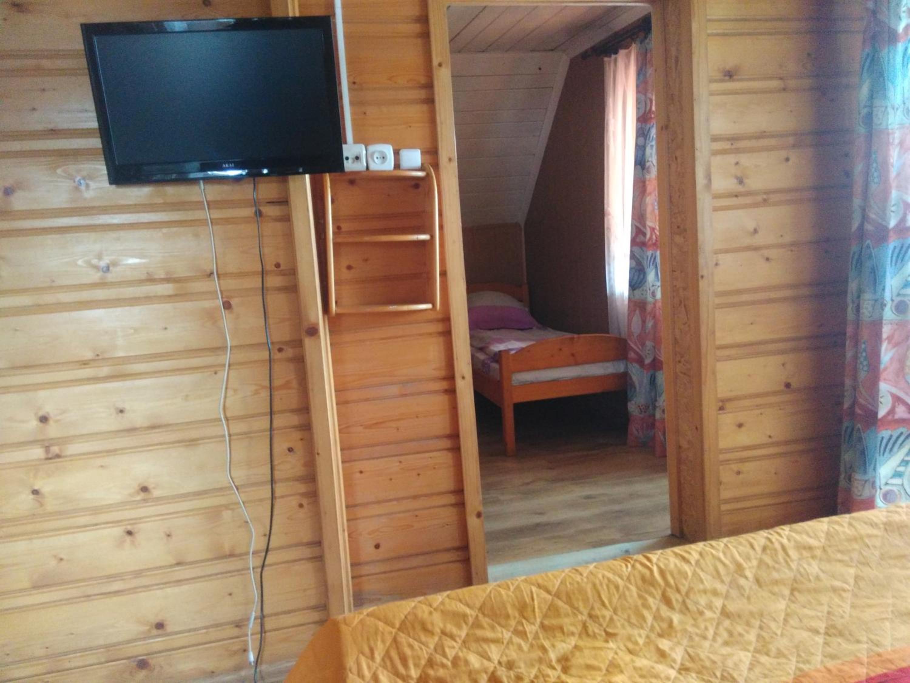 Family Room With Private Bathroom photo 2
