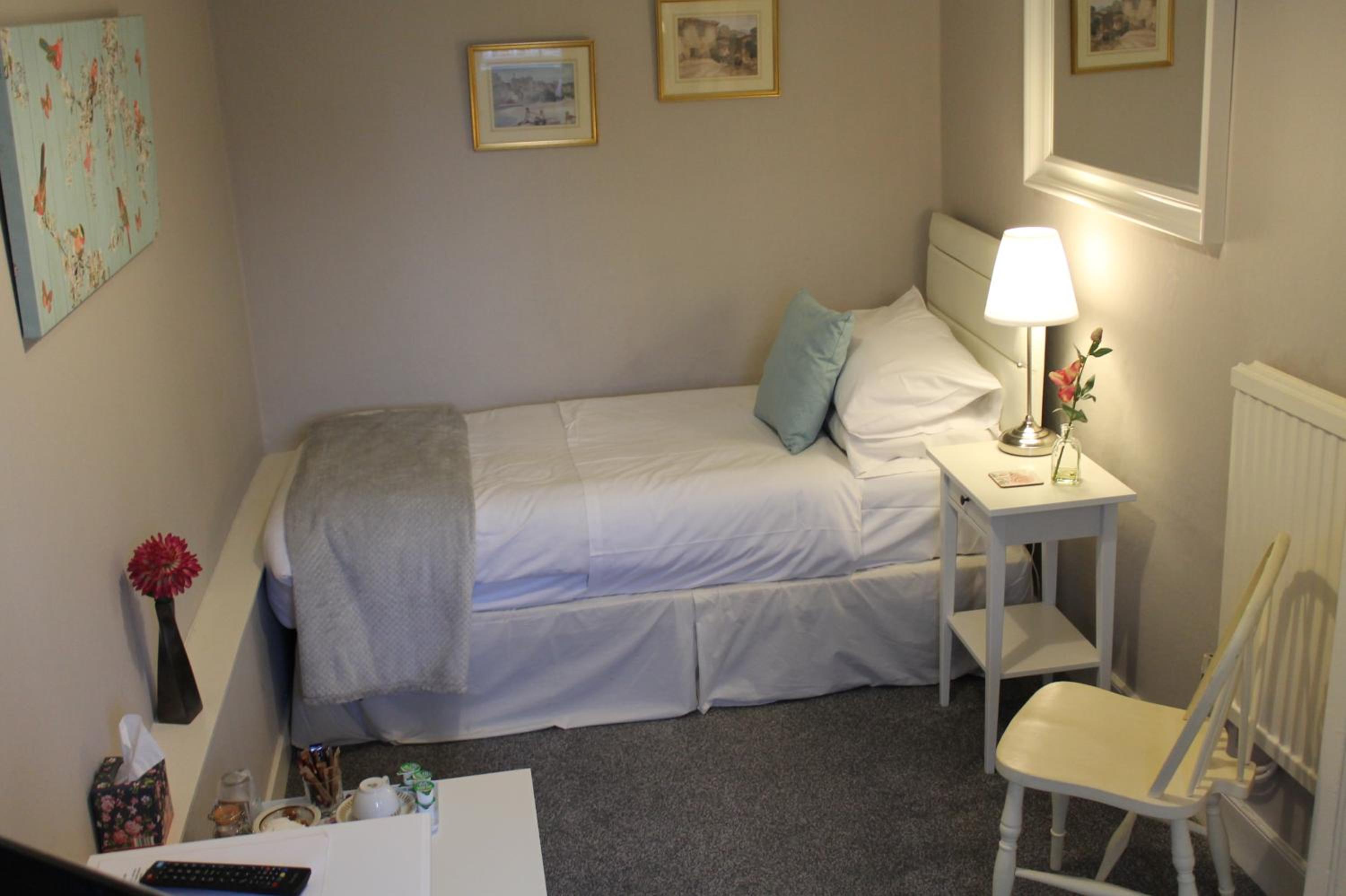 Single Room with Private External Bathroom