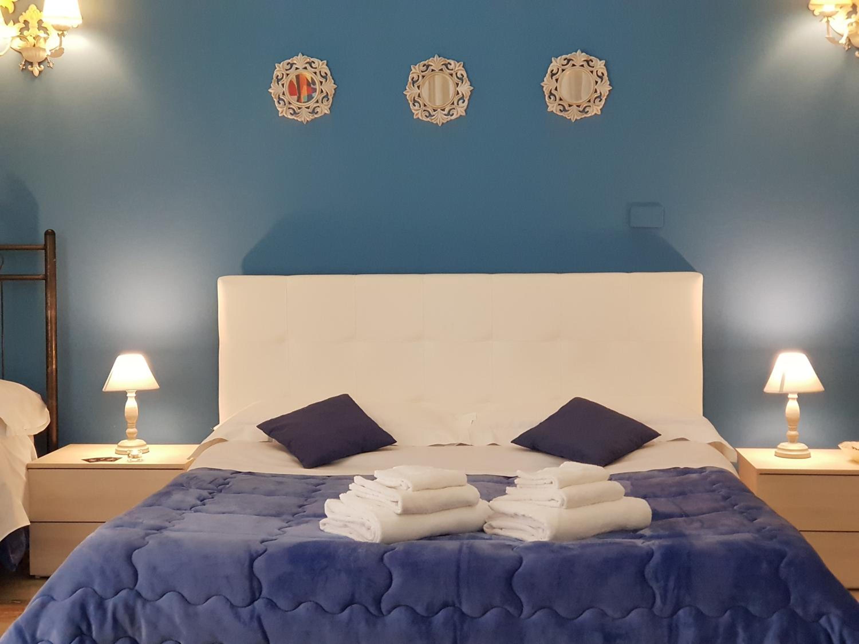 Quadruple Room with Private Bathroom photo 3