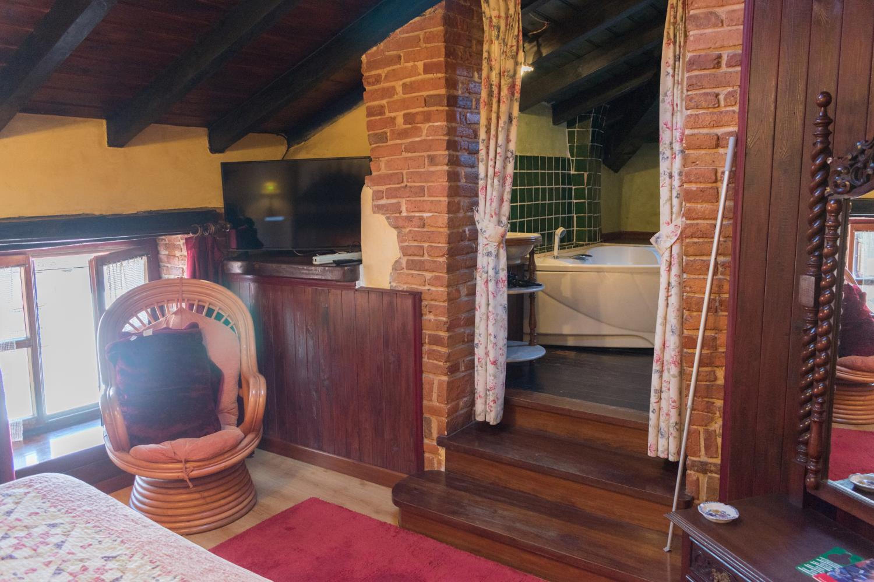 Deluxe Double Room with Bath