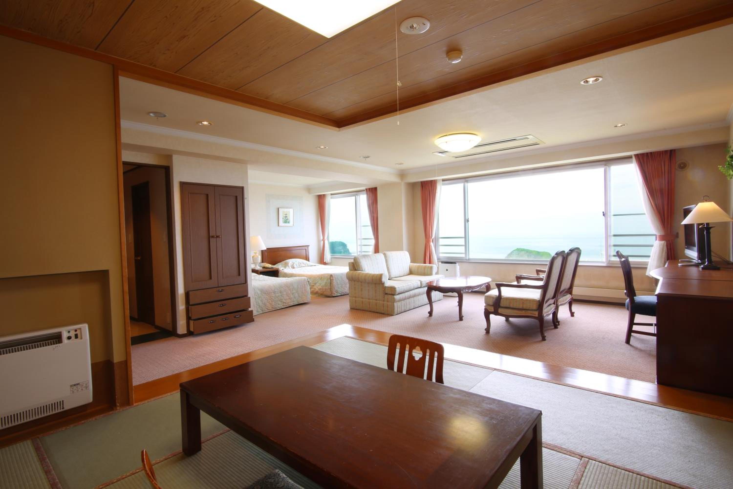 Superior Room E with Tatami area - Non-Smoking - West Wing photo 2