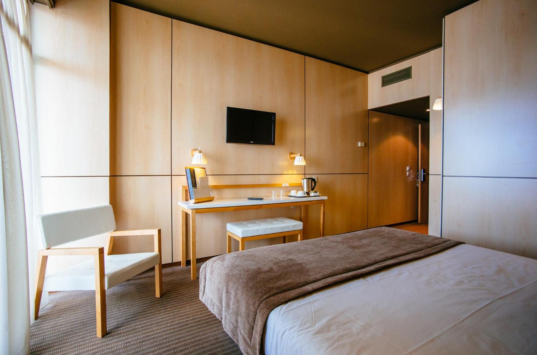 Double Room with Romantic Package photo 3