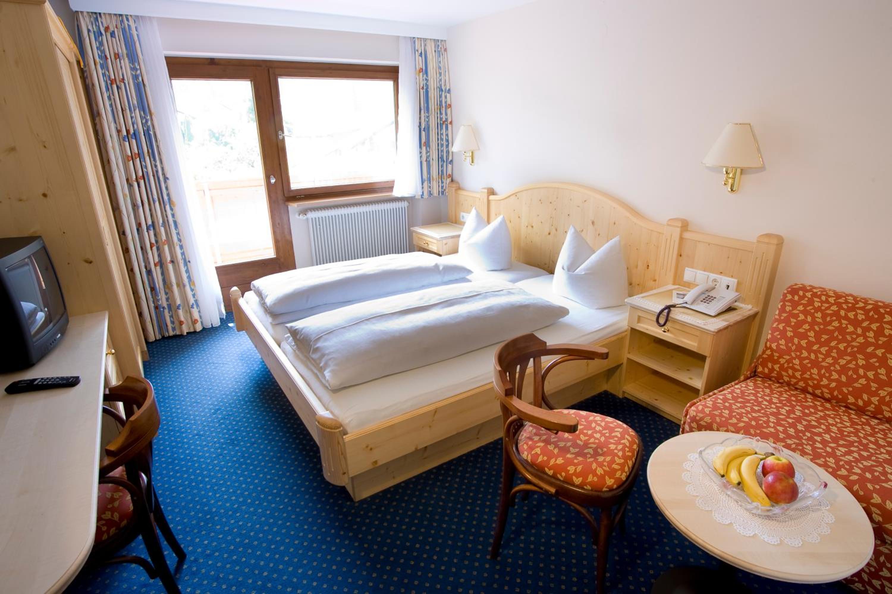 Double Room - Photo 2