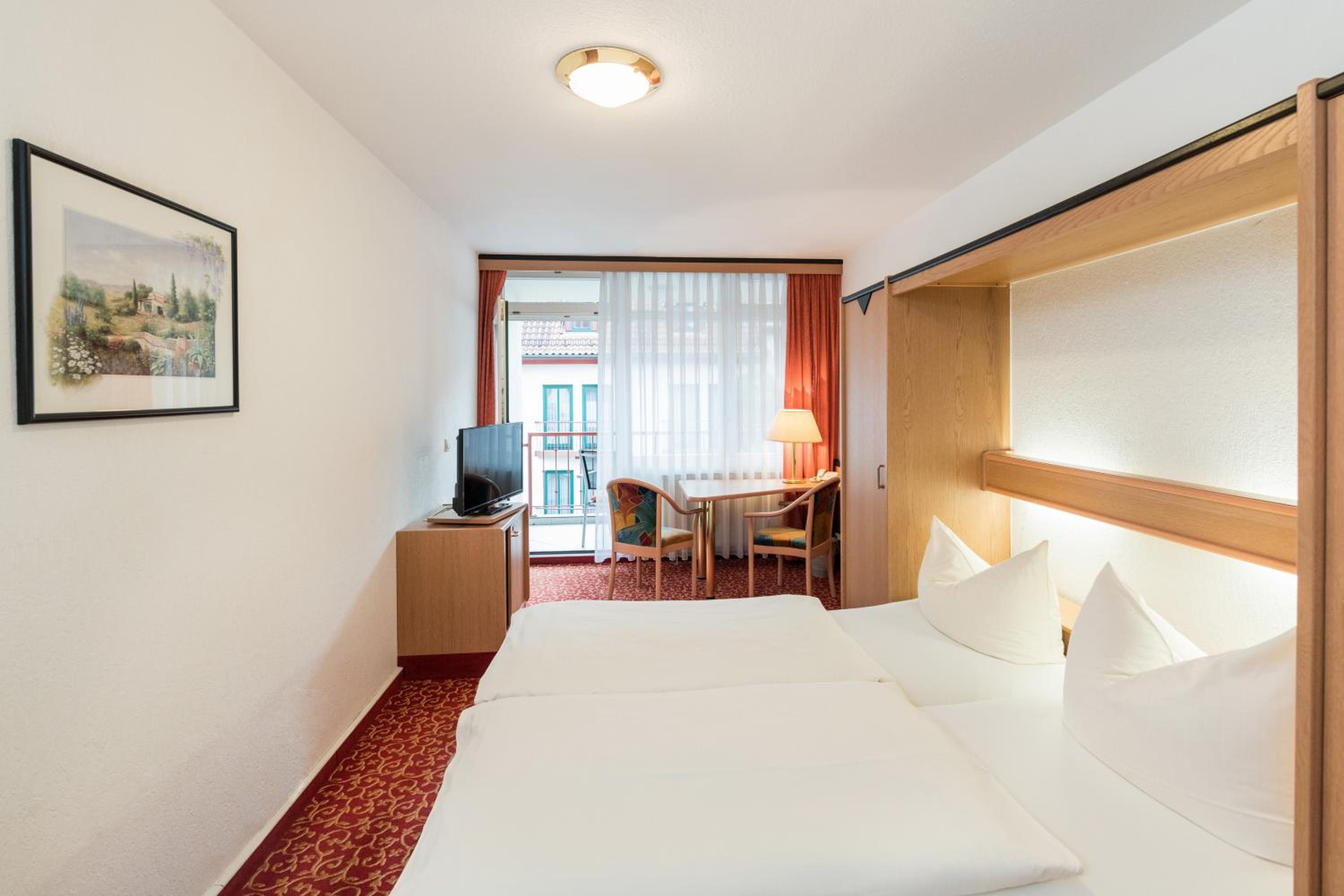 Double Room - Photo 6