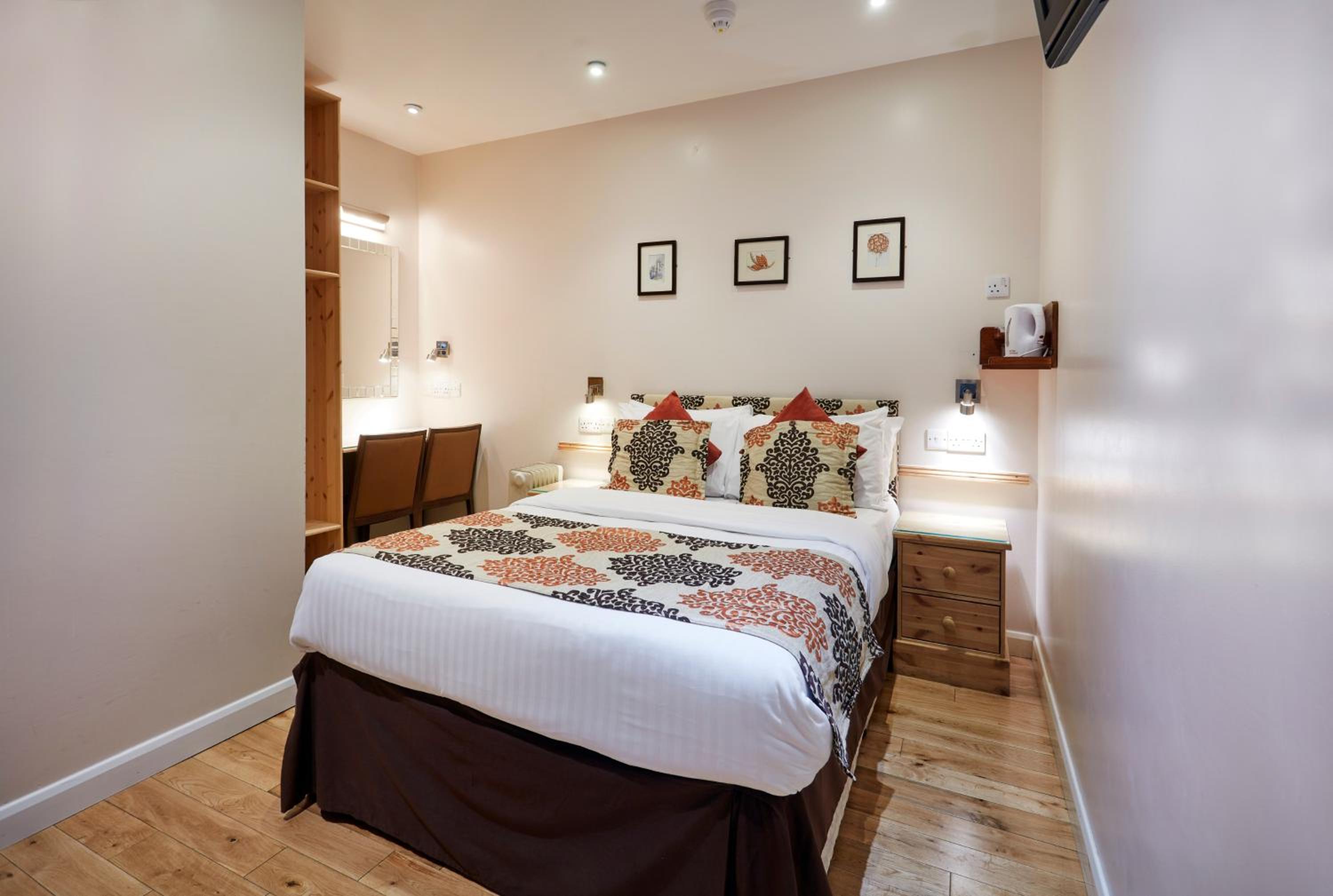 Standard Double Room photo 1