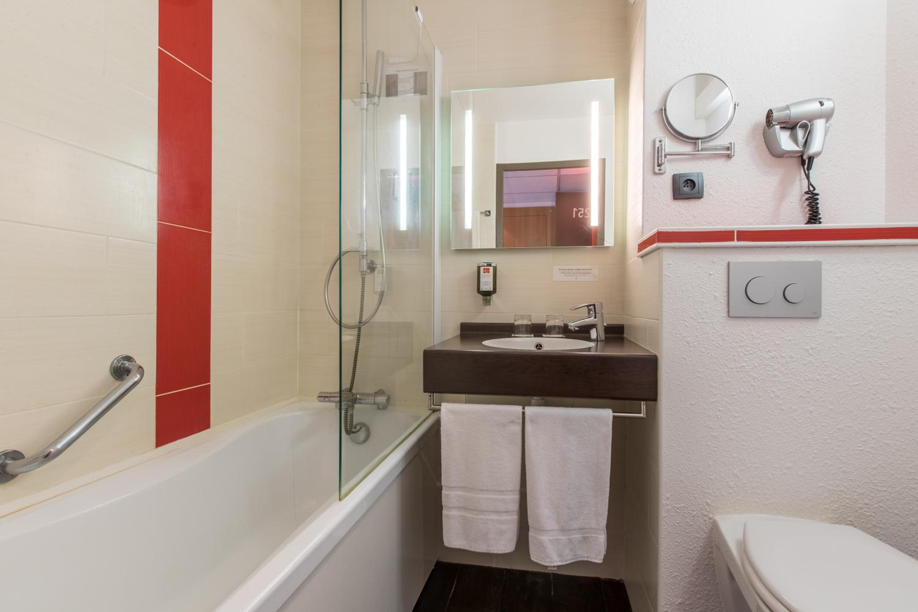 Double Room - Photo 4