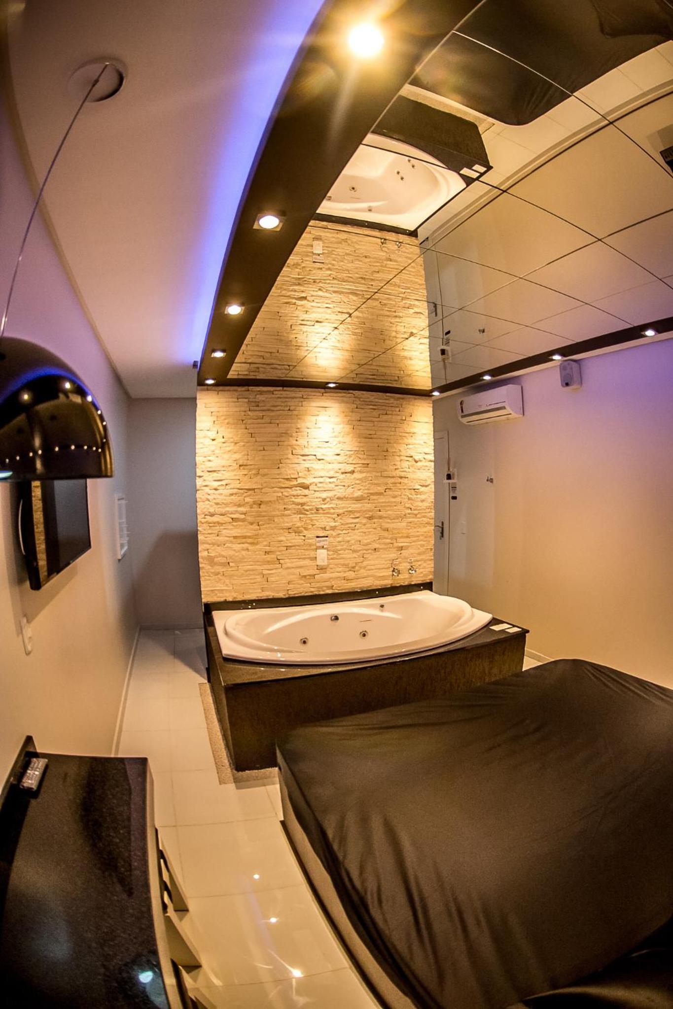 Suite With Spa Bath