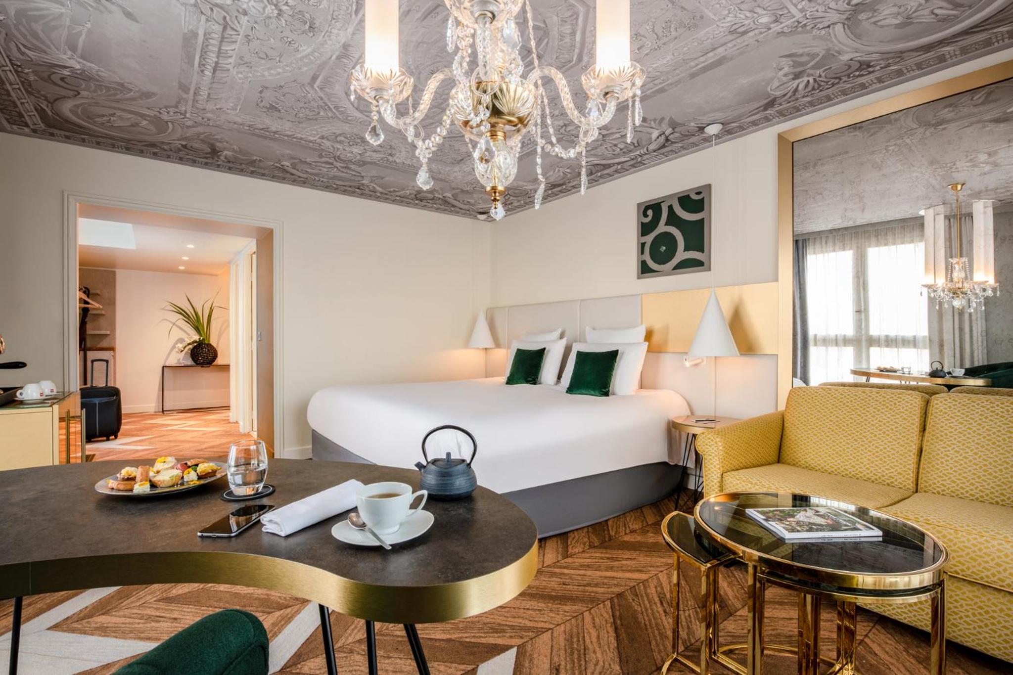 Junior King Suite
