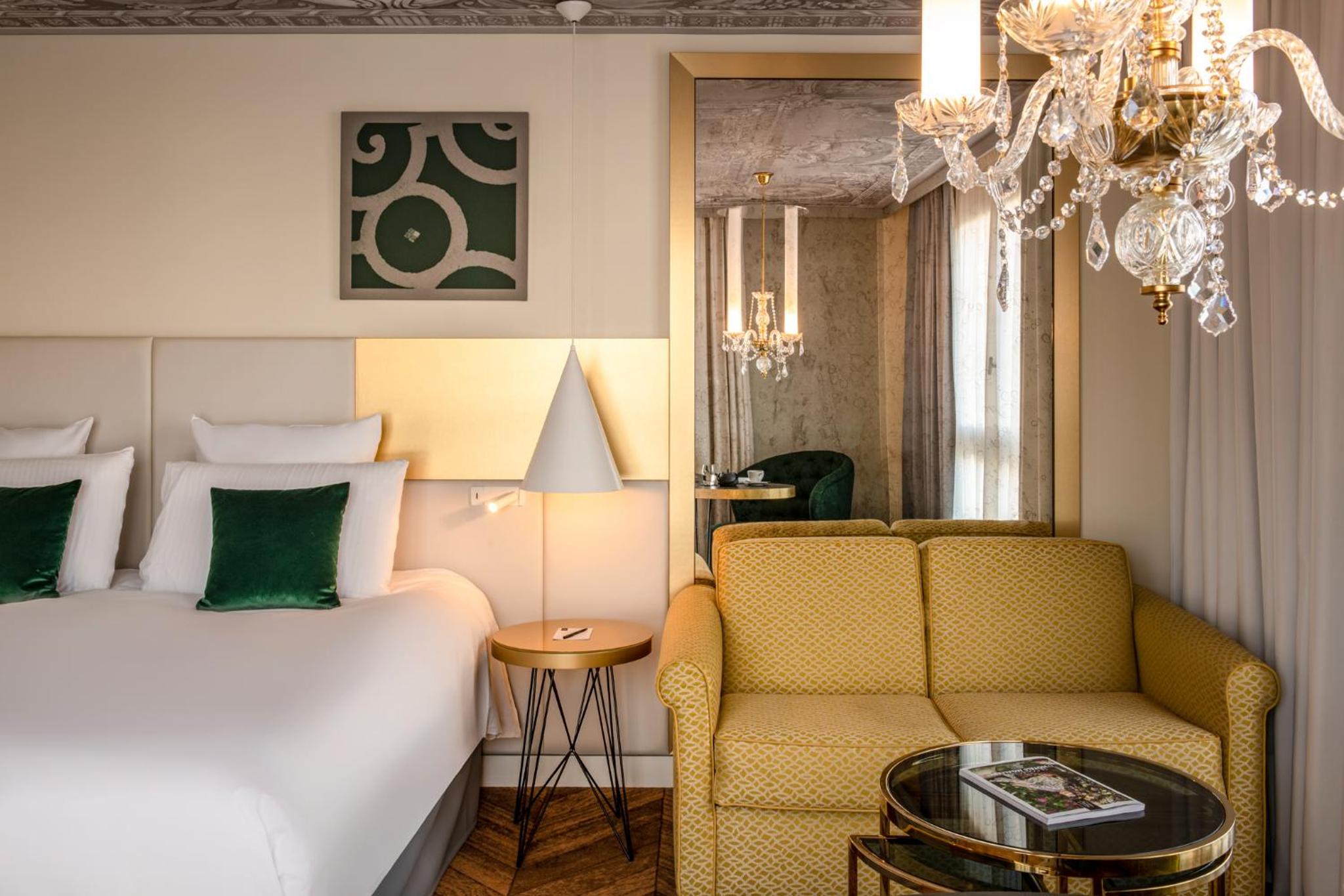 Junior King Suite