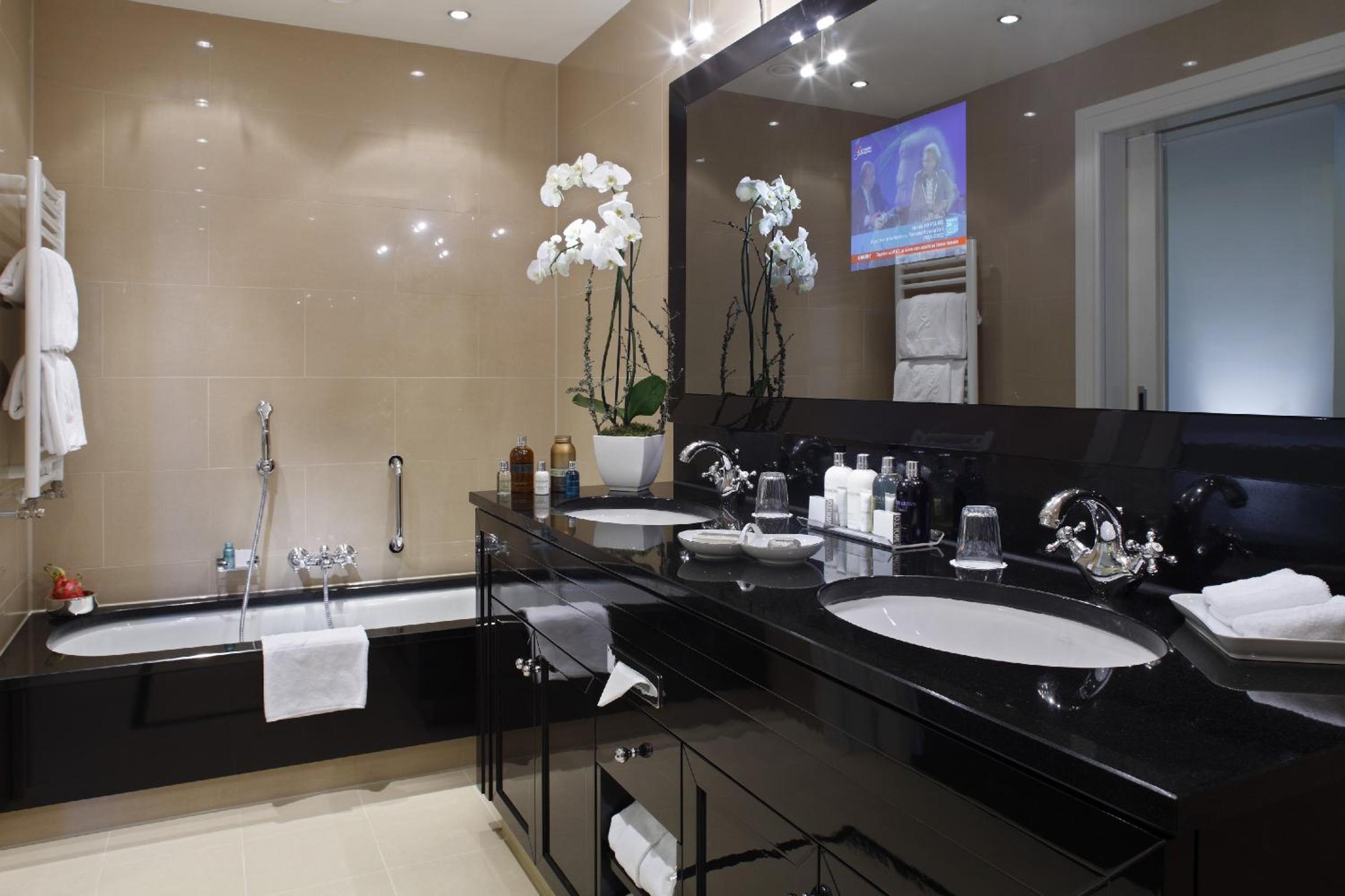 Presidential Suite thumbnail 5