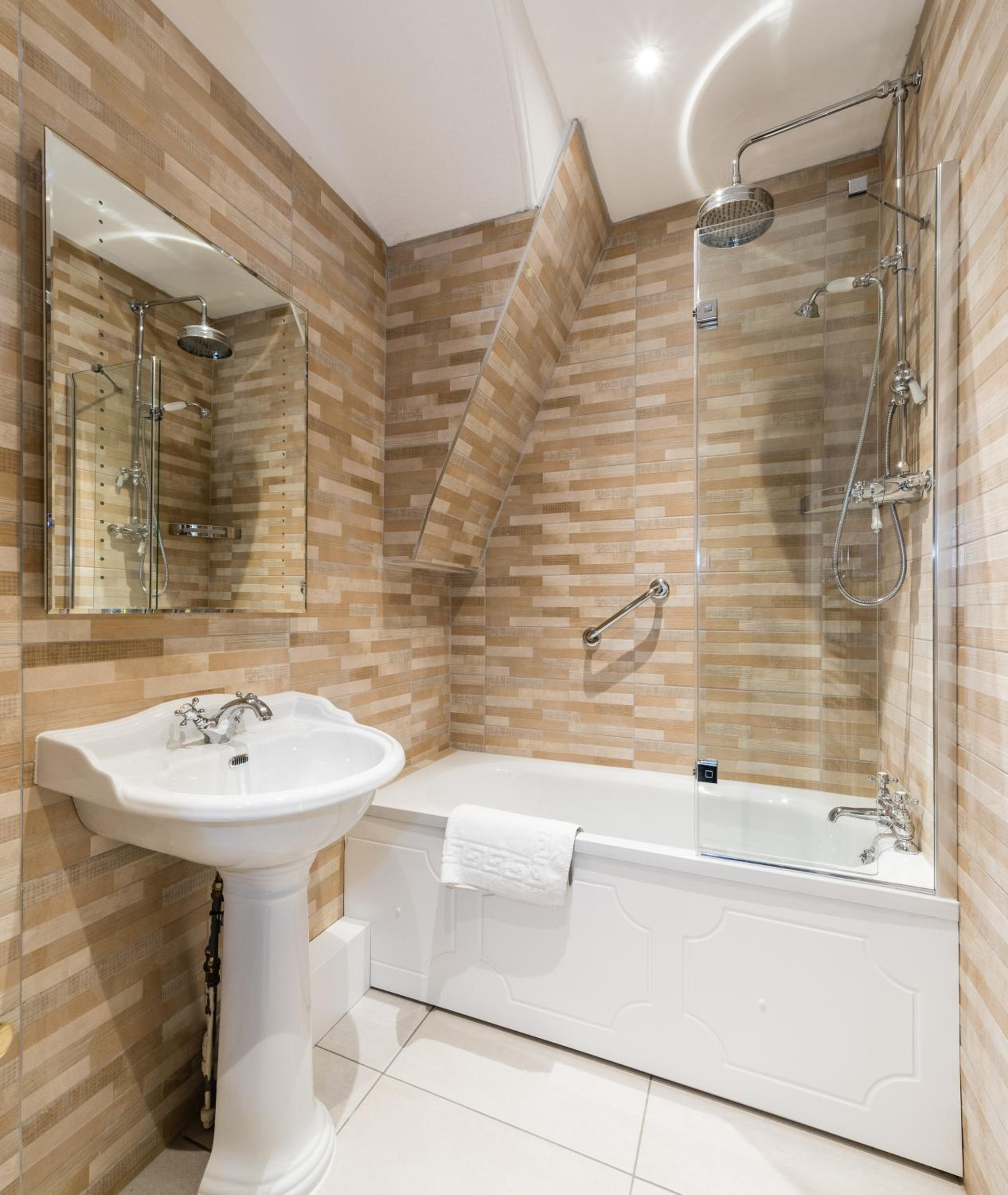 Junior Suite - Photo 7