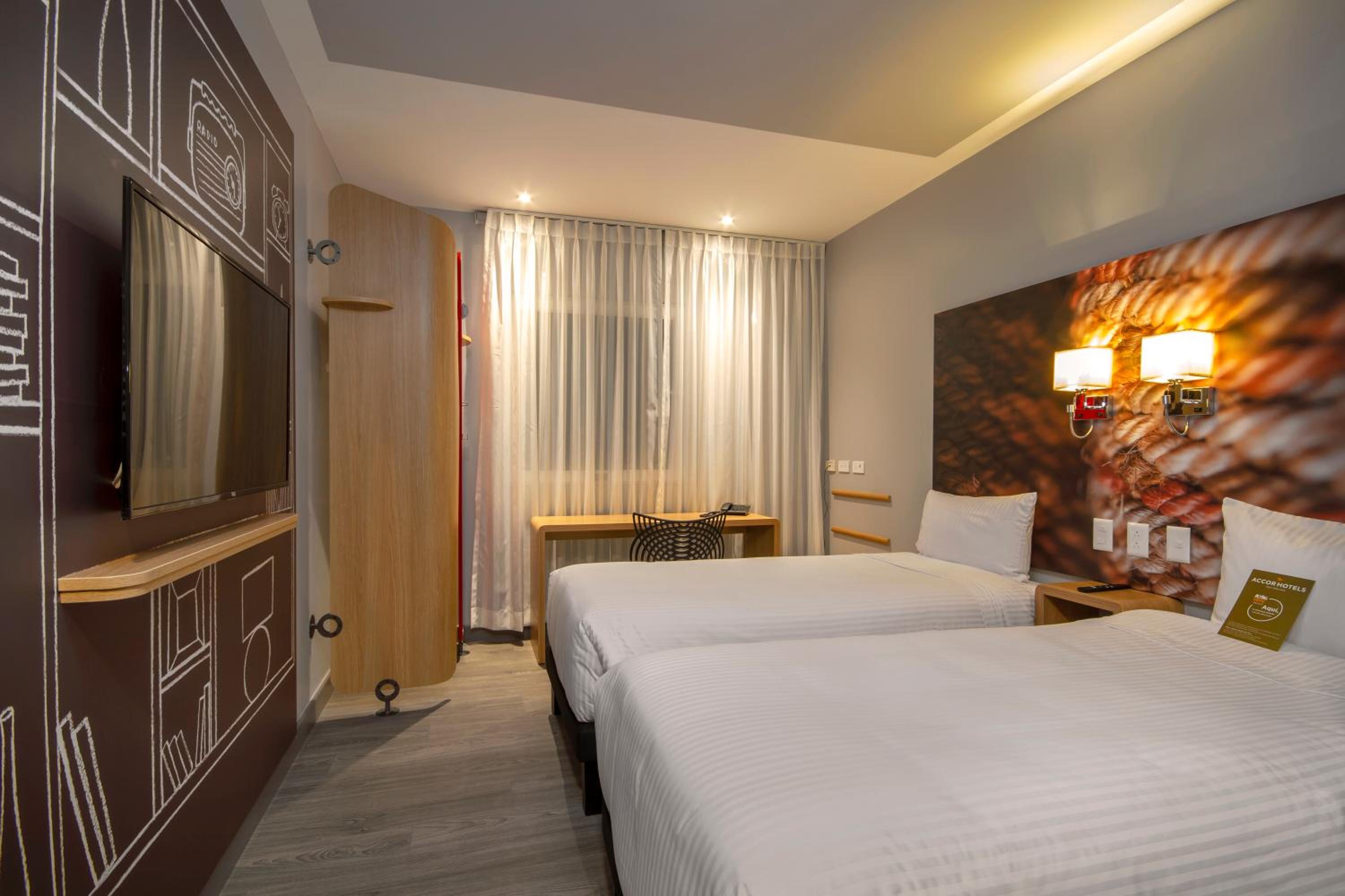 Standard Twin Room - Photo 3