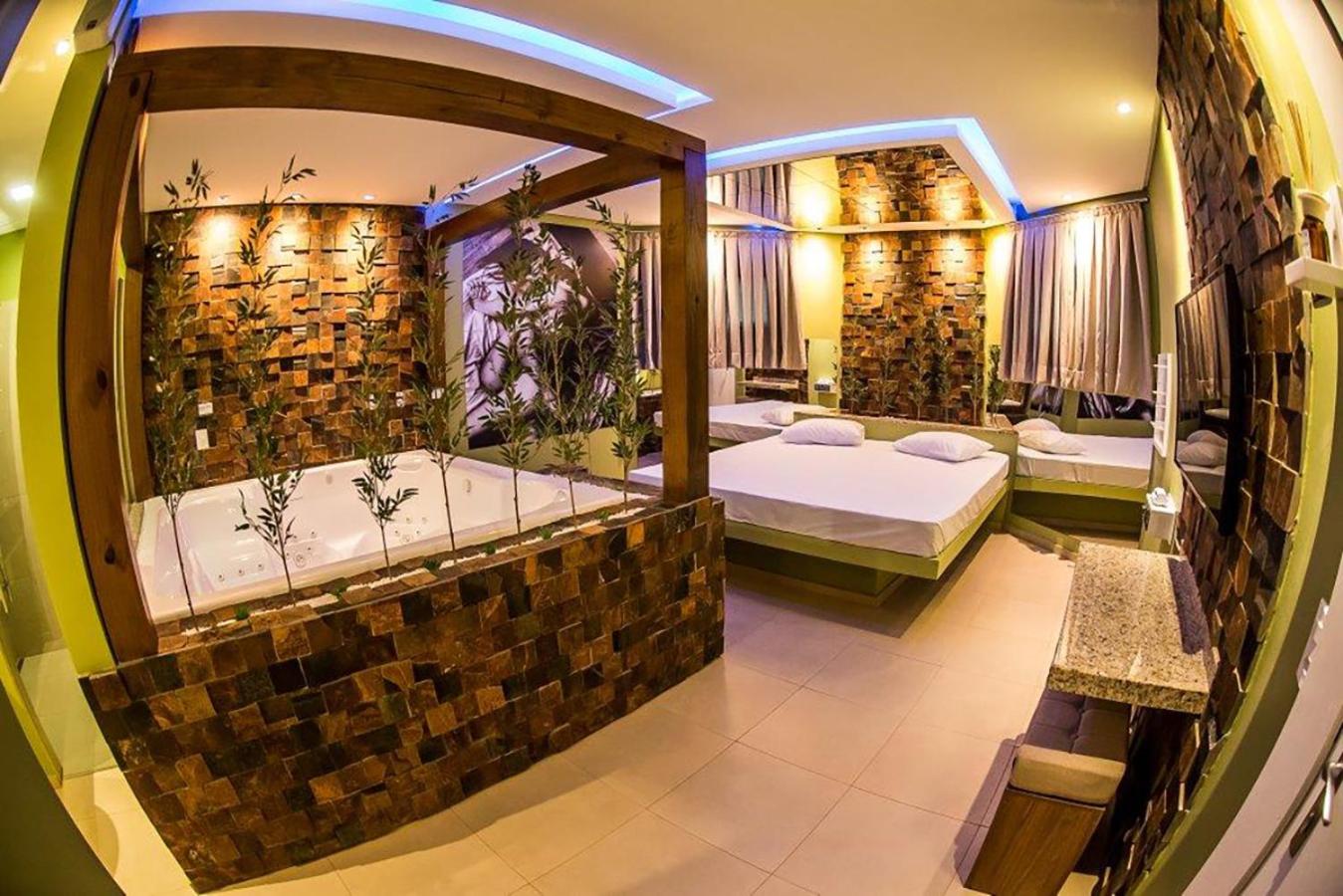 King Room with Spa Bath