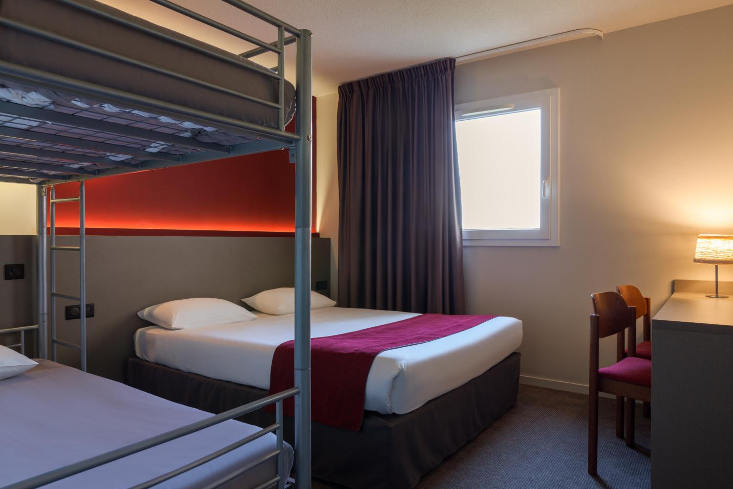 Quadruple Room - Photo 1