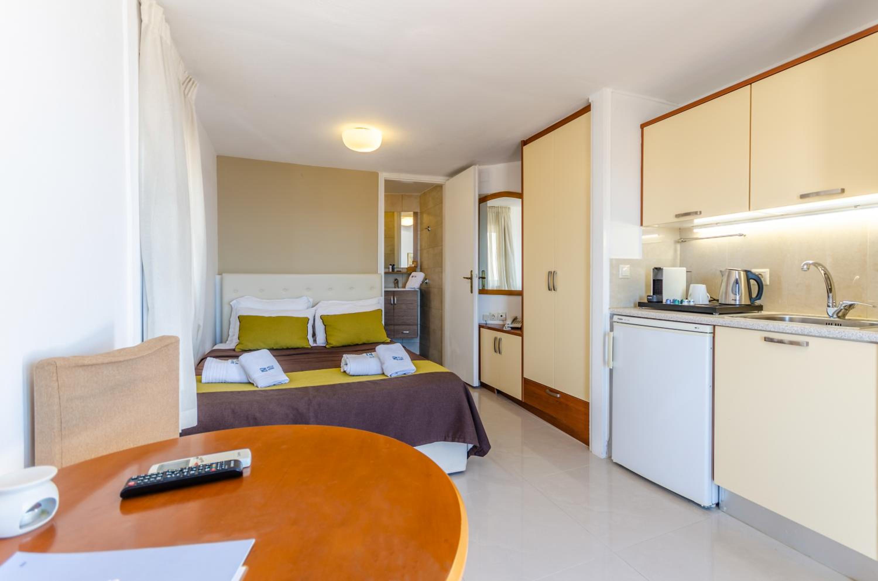Economy Single Room with Panoramic Sea View photo 3