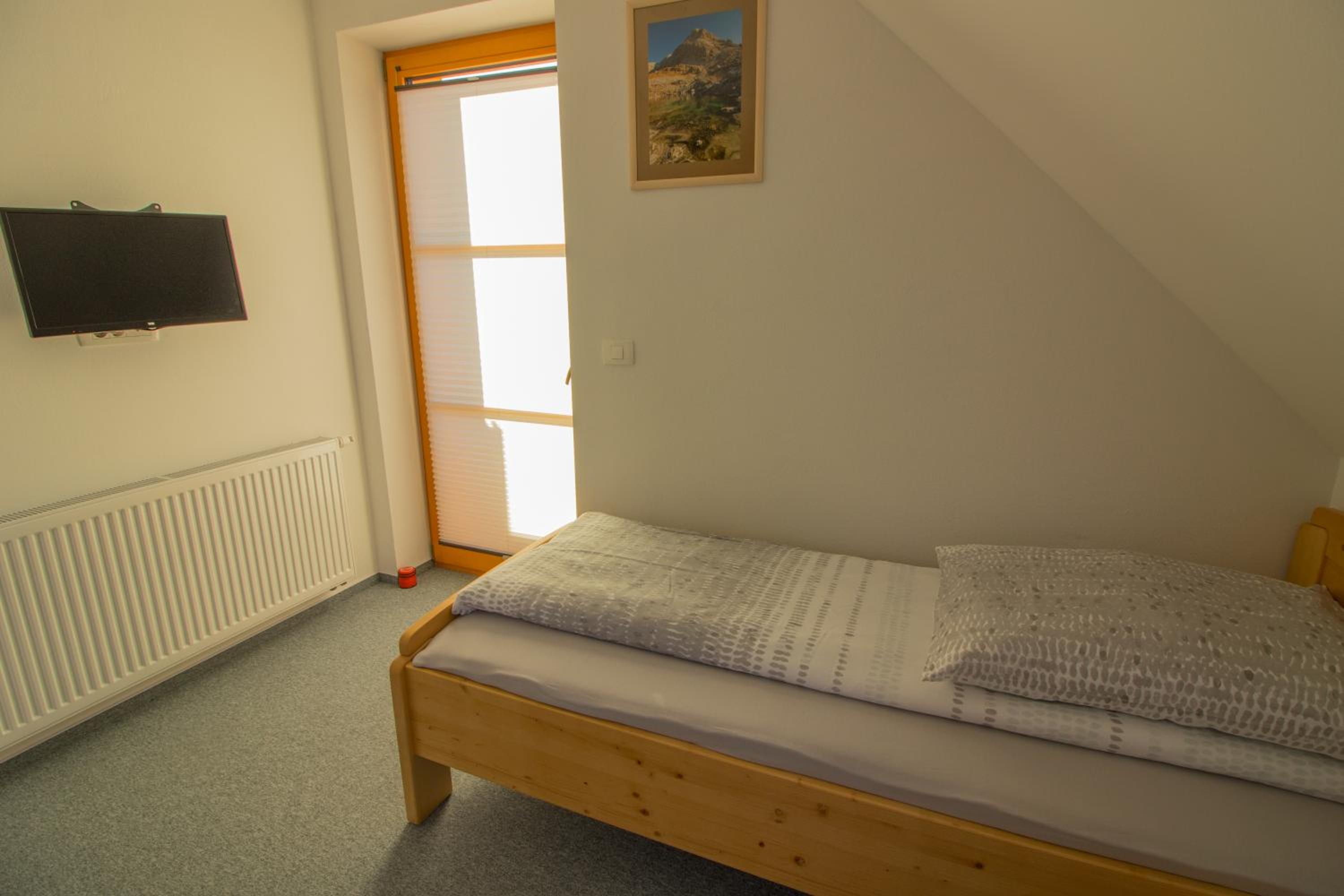 Twin Room with Mountain View photo 1