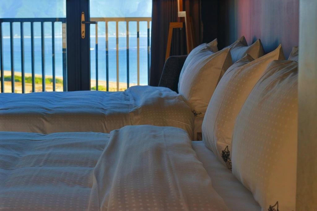Quadruple Room with Sea View - Photo 2