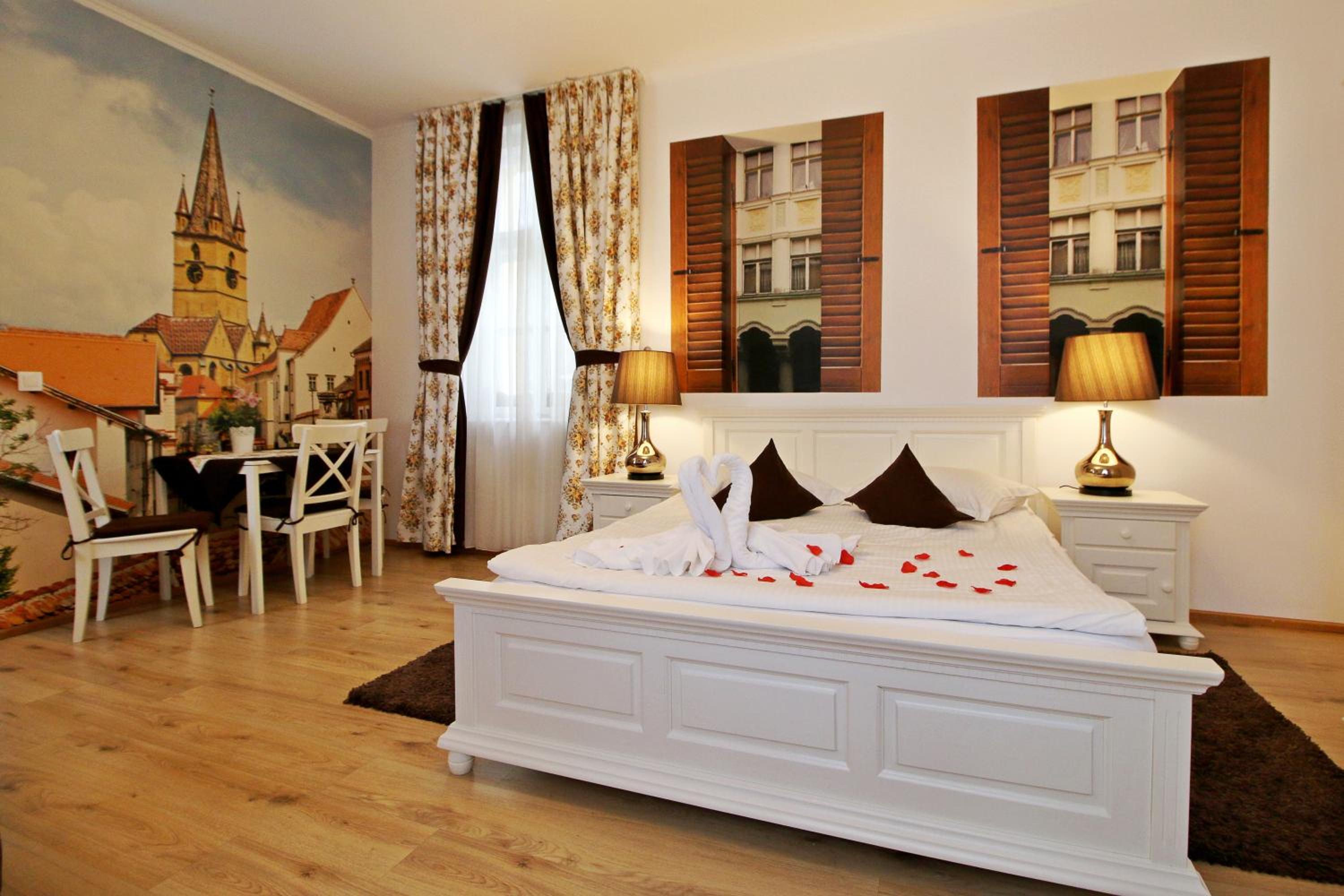 King Studio with Sofa Bed