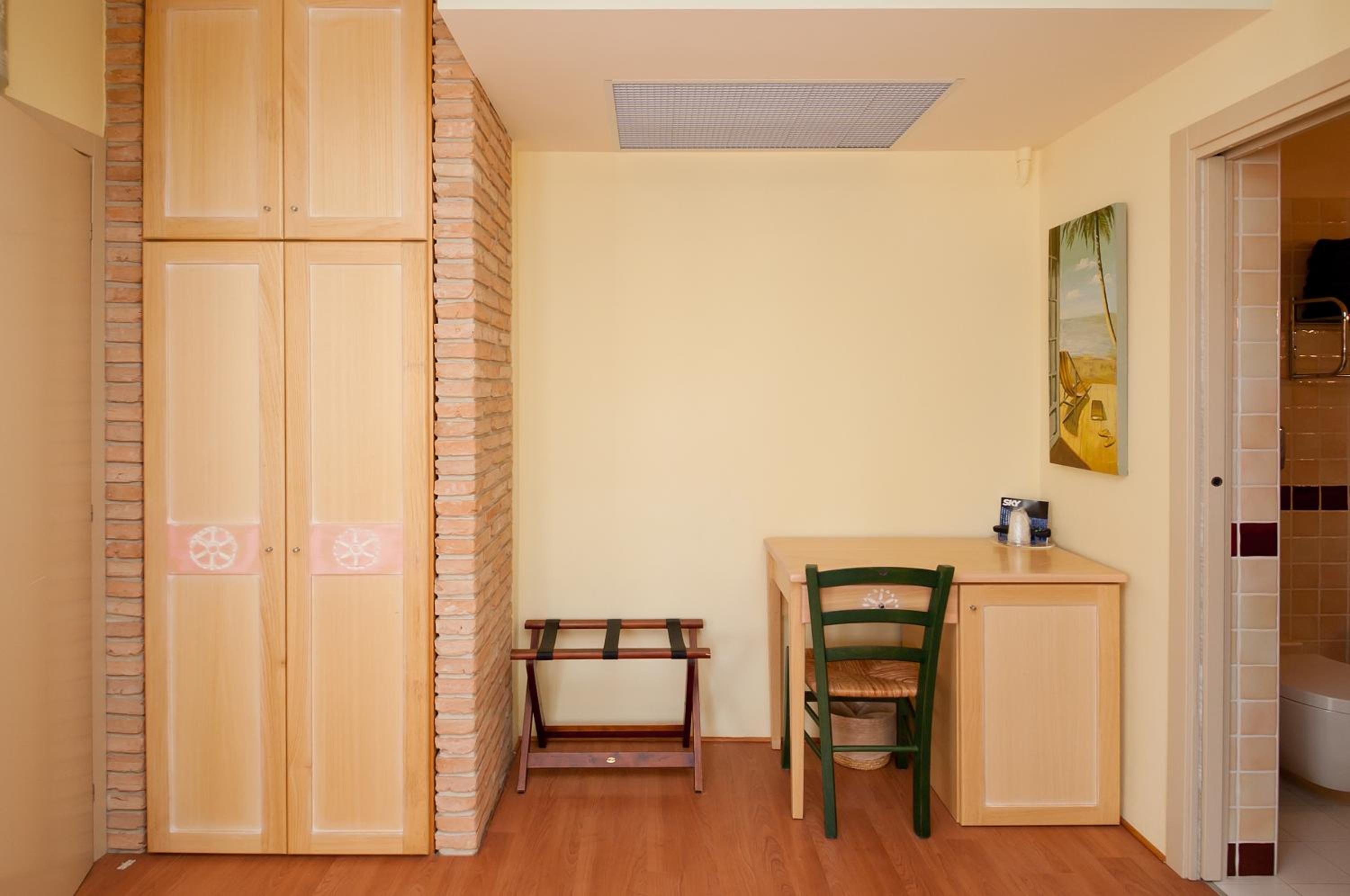 Triple Room photo 2