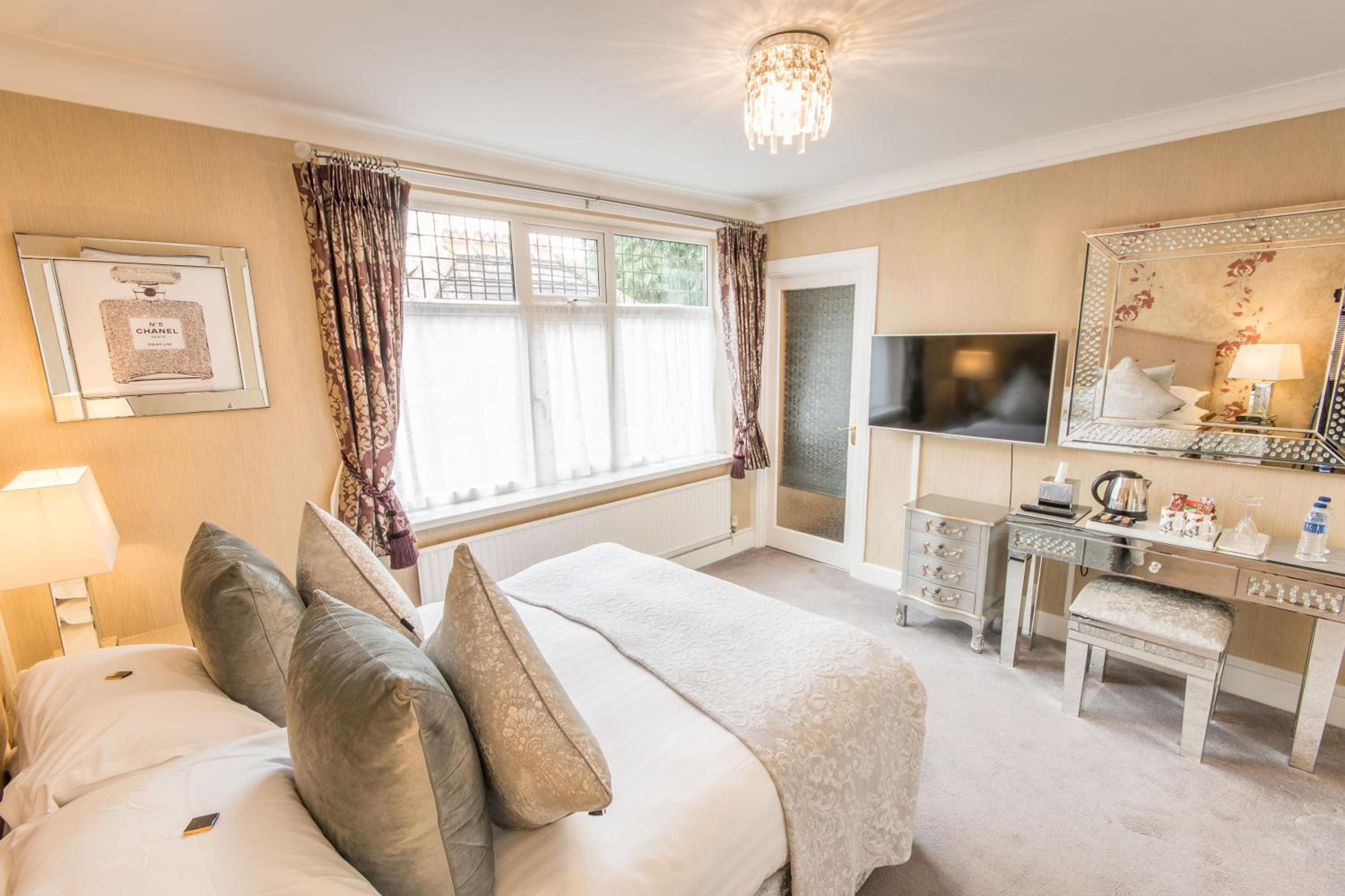 Double King Room photo 3