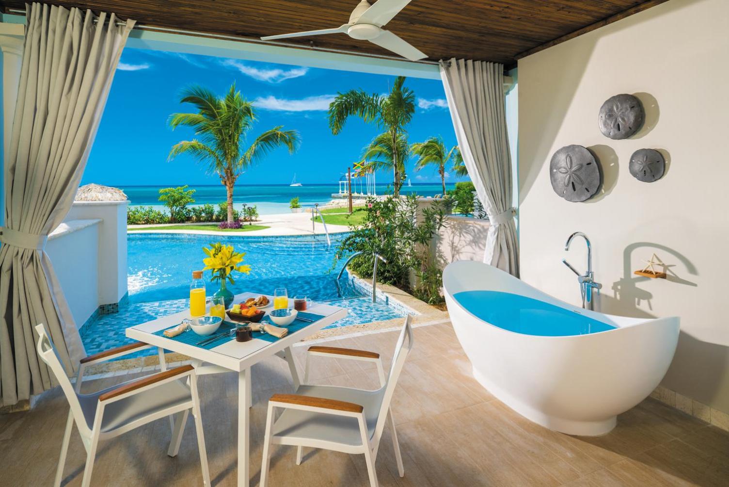 Beachfront Swim-Up Super Luxe One-Bedroom Butler Suite W/ Patio Tranquility Soaking Tub