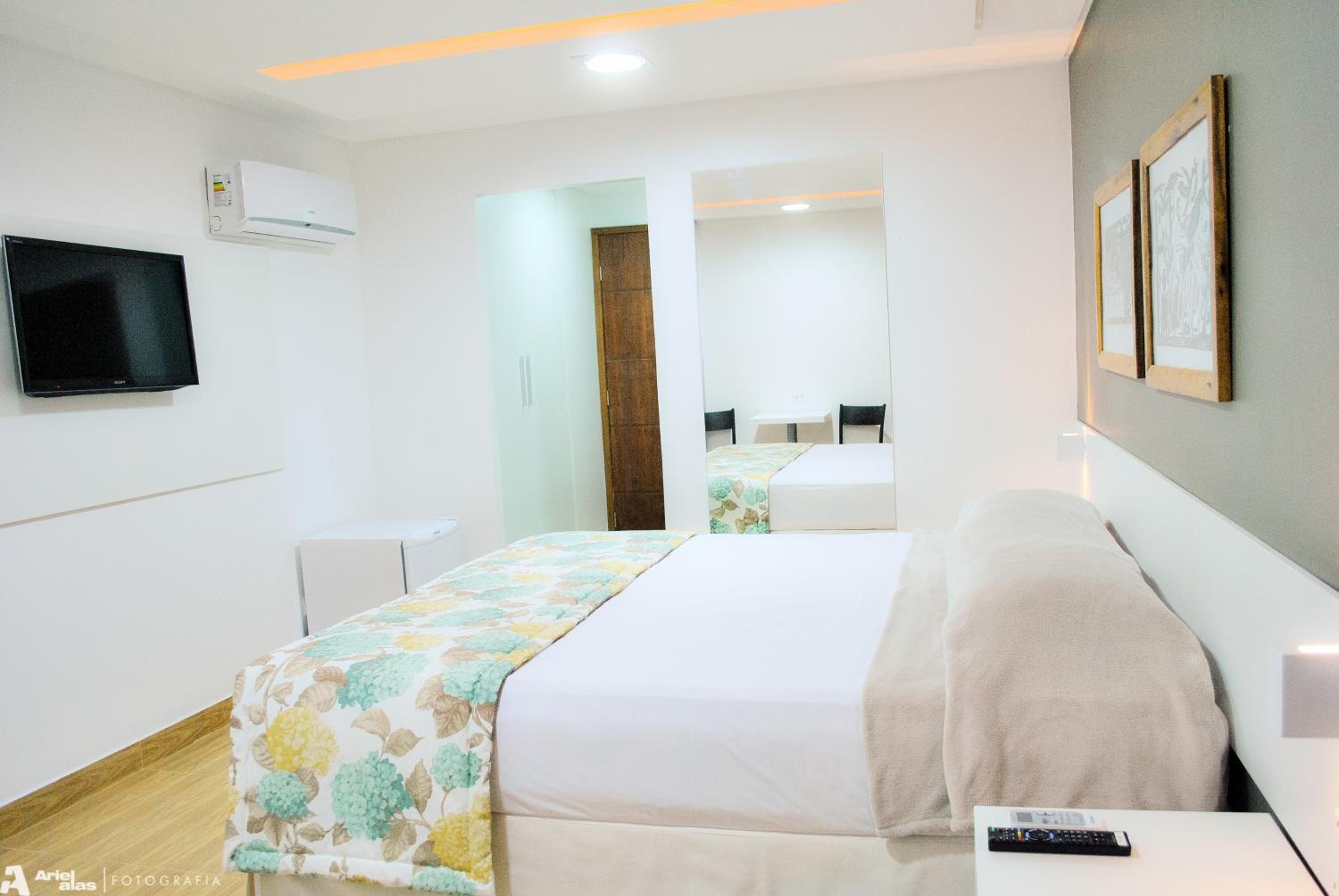 Deluxe Double or Twin Room photo 2