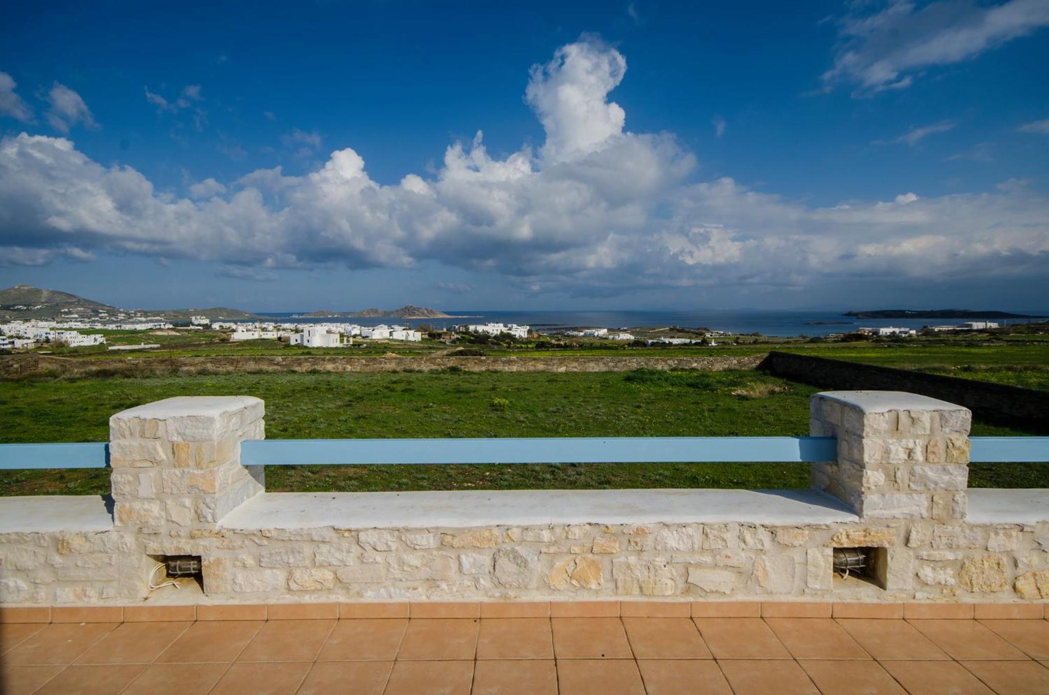 Three-Bedroom Villa - Photo 10