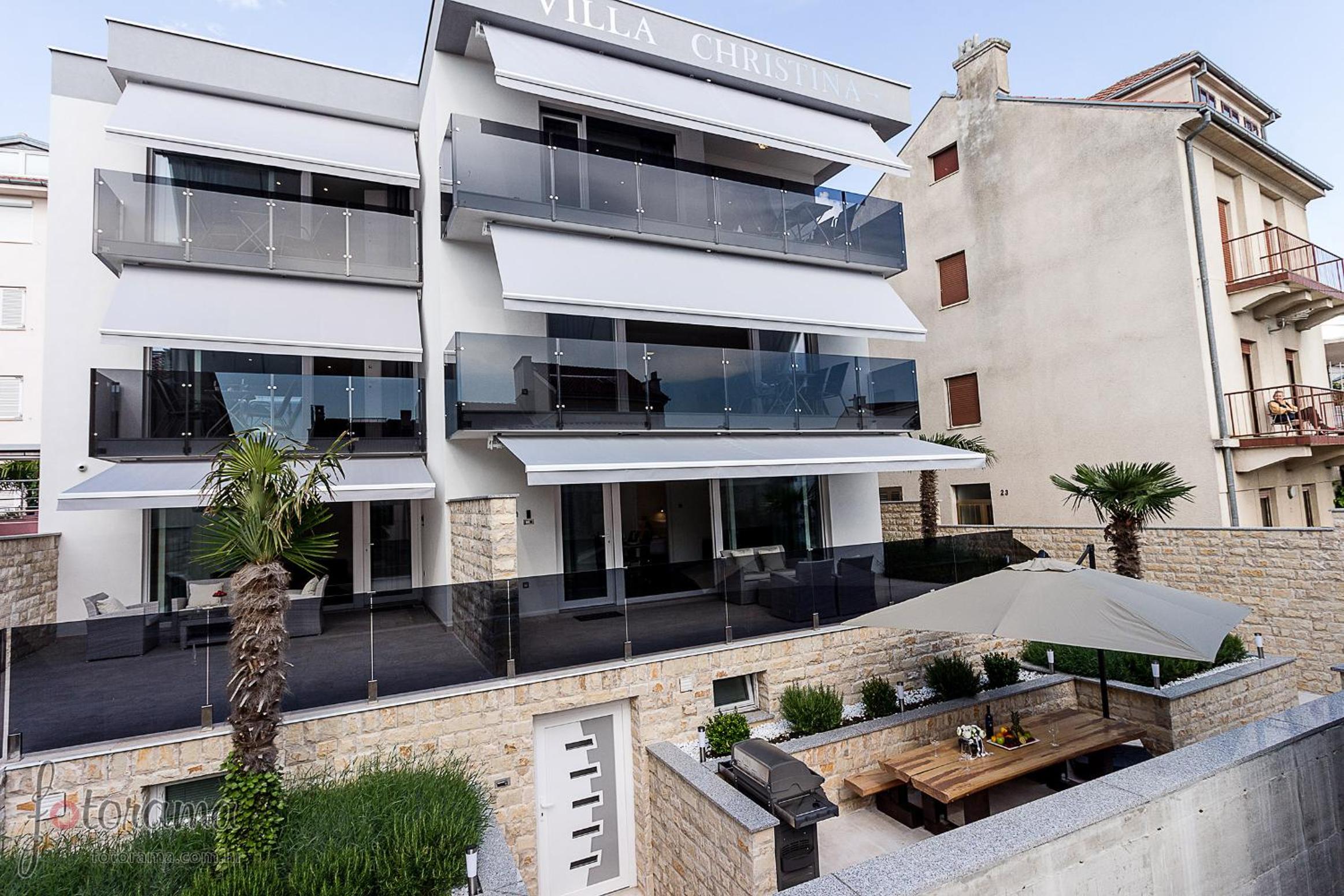 Apartment with Terrace photo 3