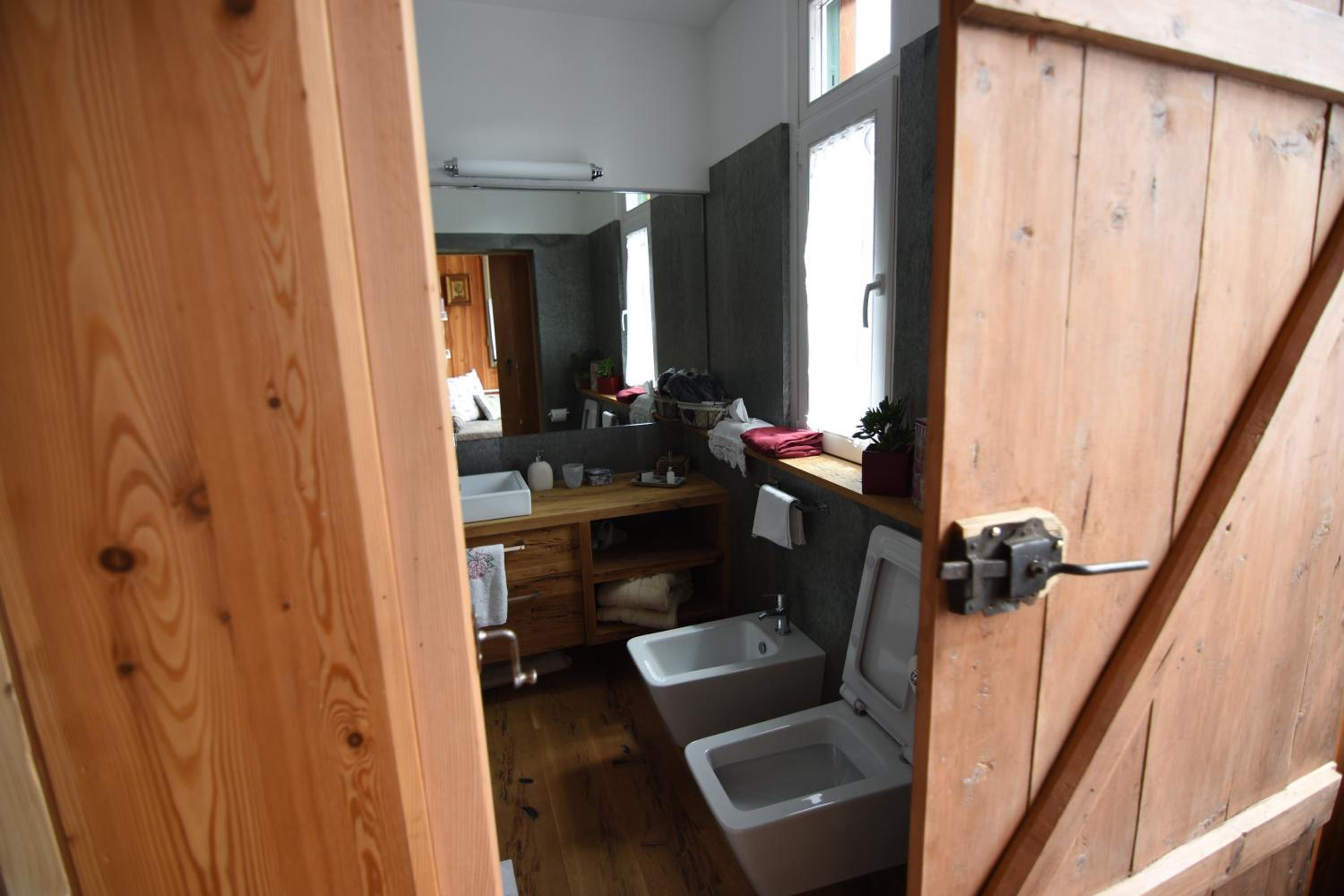 Junior Suite with Mountain View photo 3