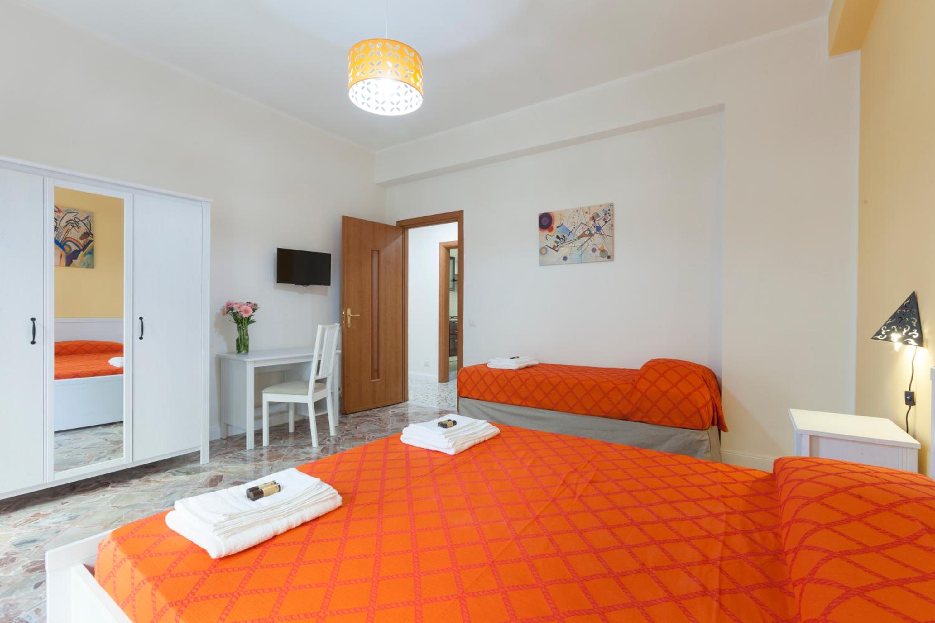 Triple Room with Private External Bathroom photo 2