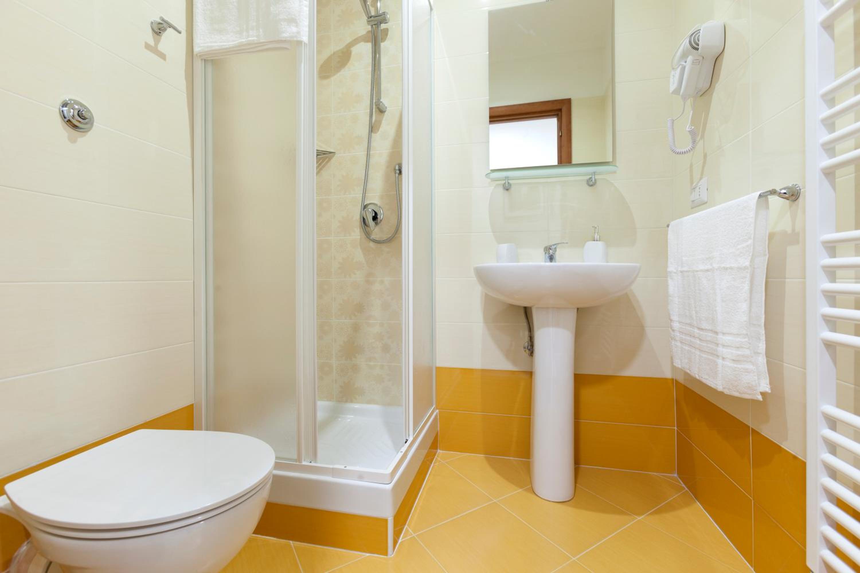 Triple Room with Private External Bathroom photo 3