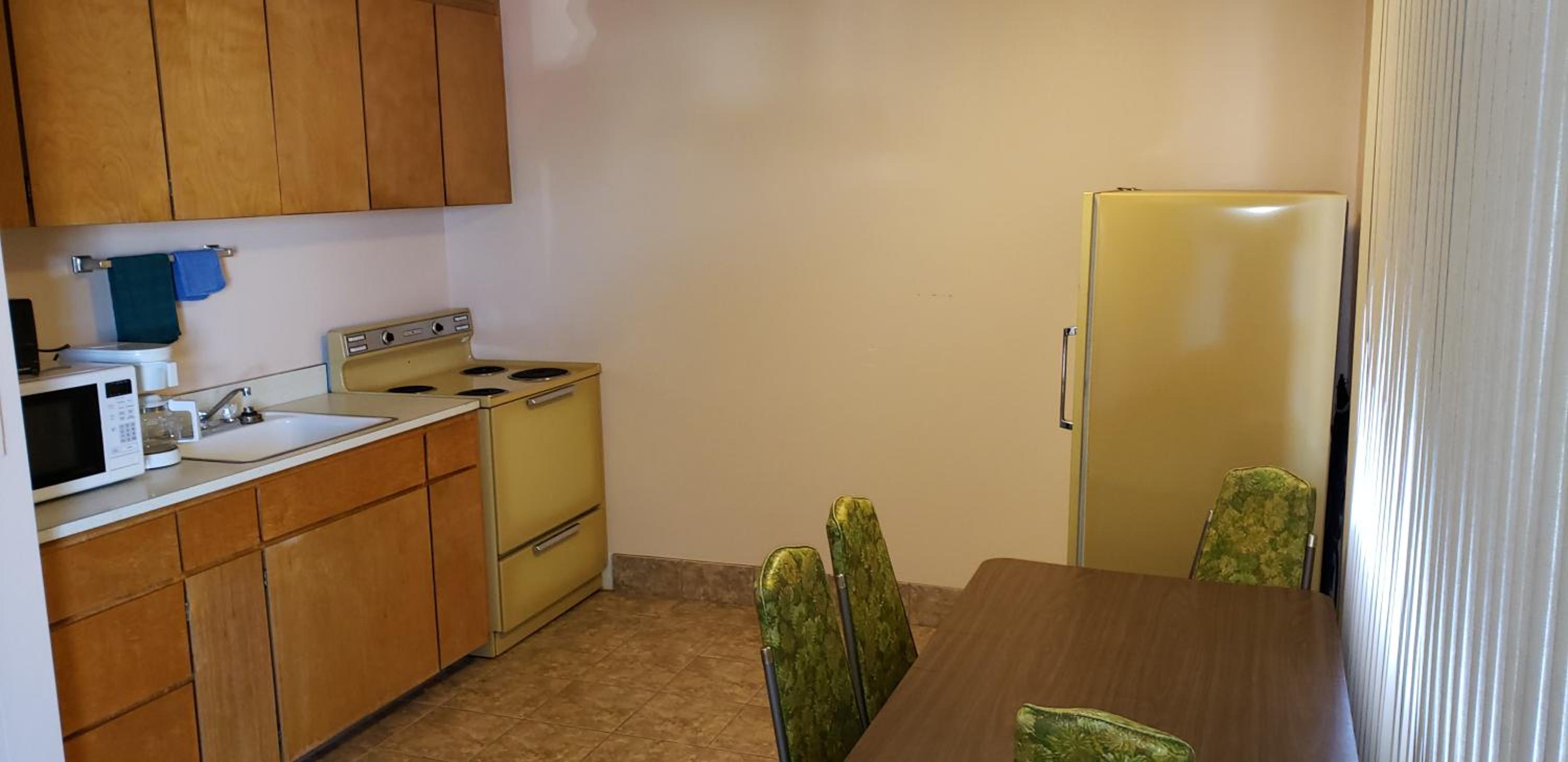 Double Room - Non-Smoking  - Photo 12