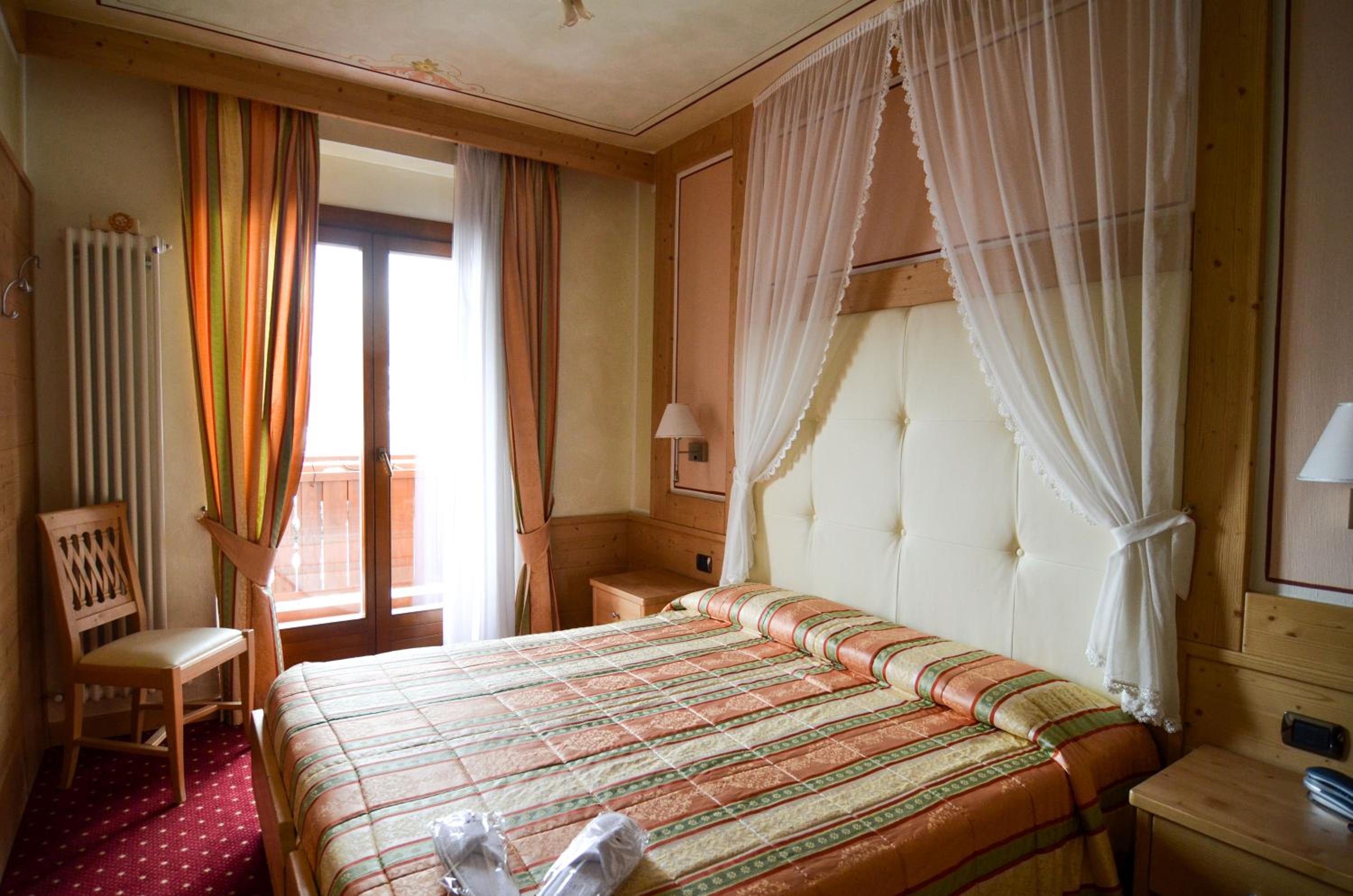 Double Room - Photo 15