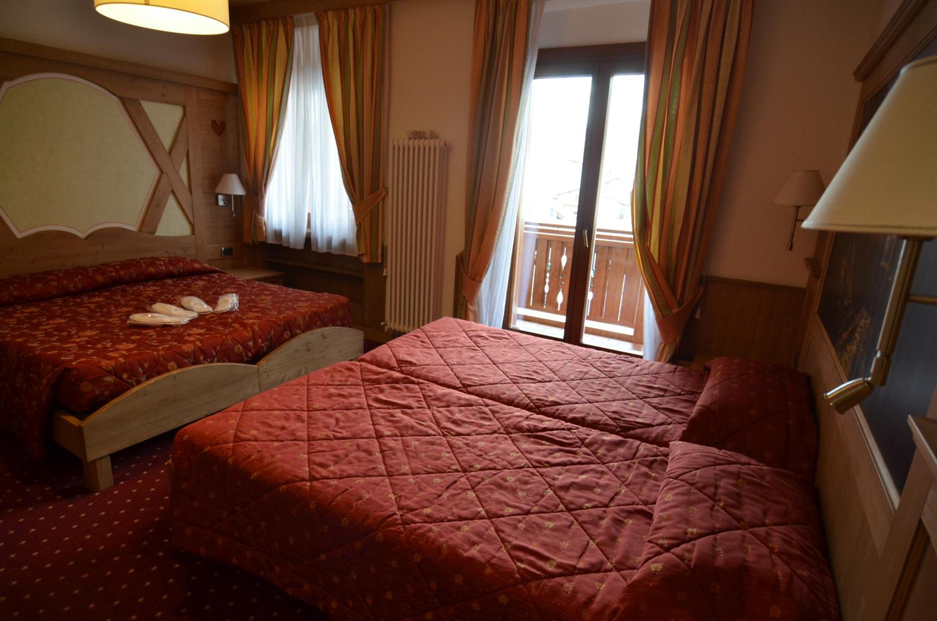 Double Room - Photo 17
