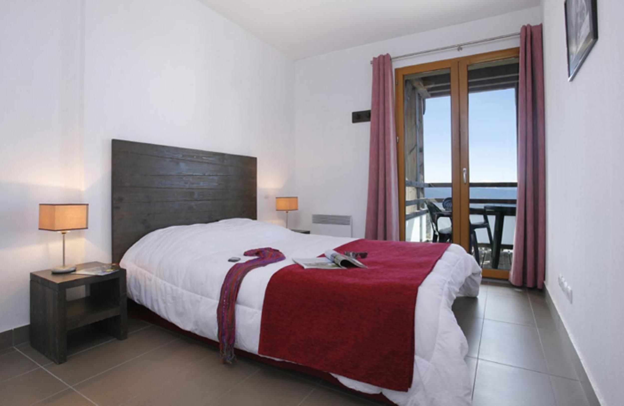 Comfort One-Bedroom Apartment (4 Adults)