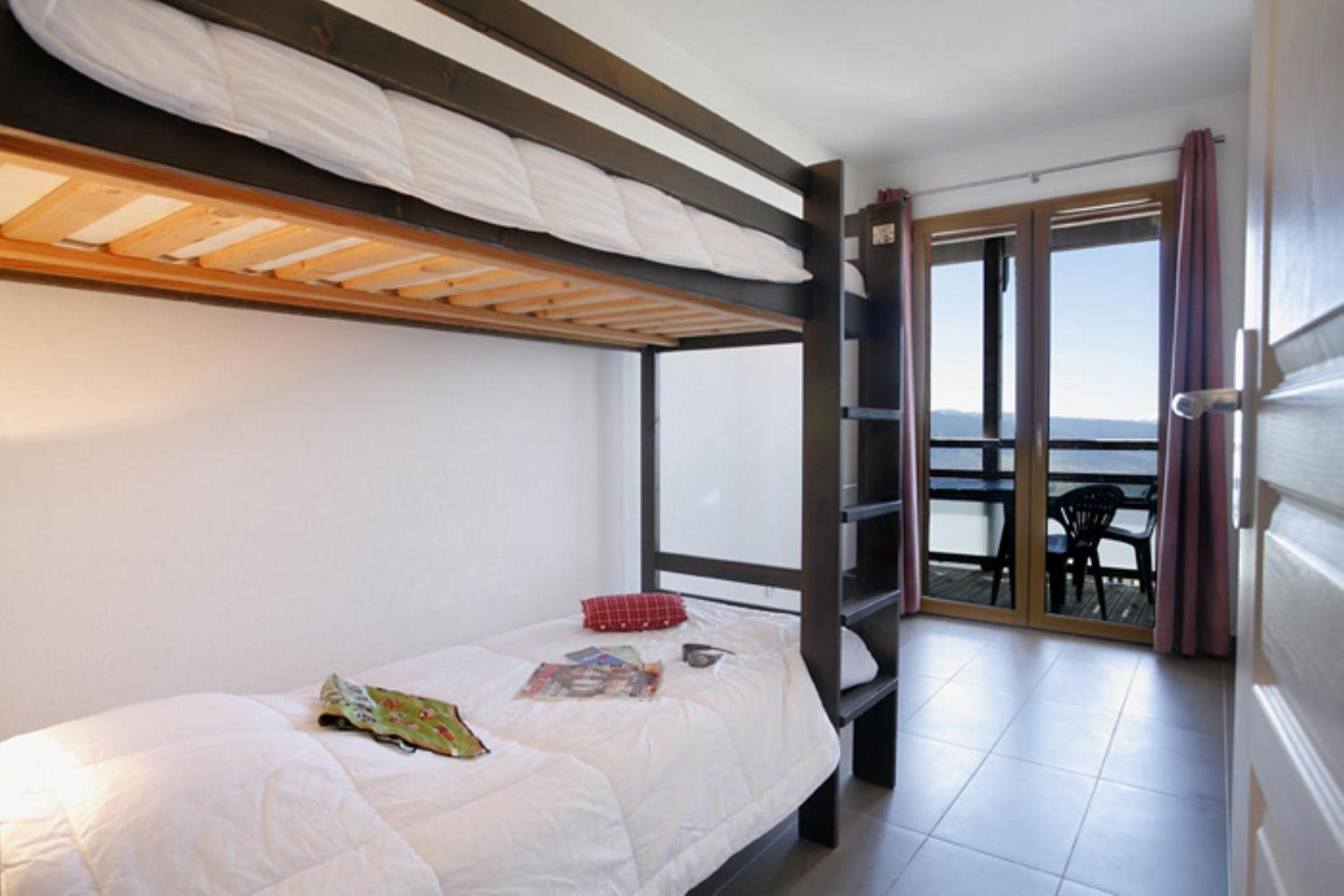 Comfort Two-Bedroom Apartment (6 Adults)