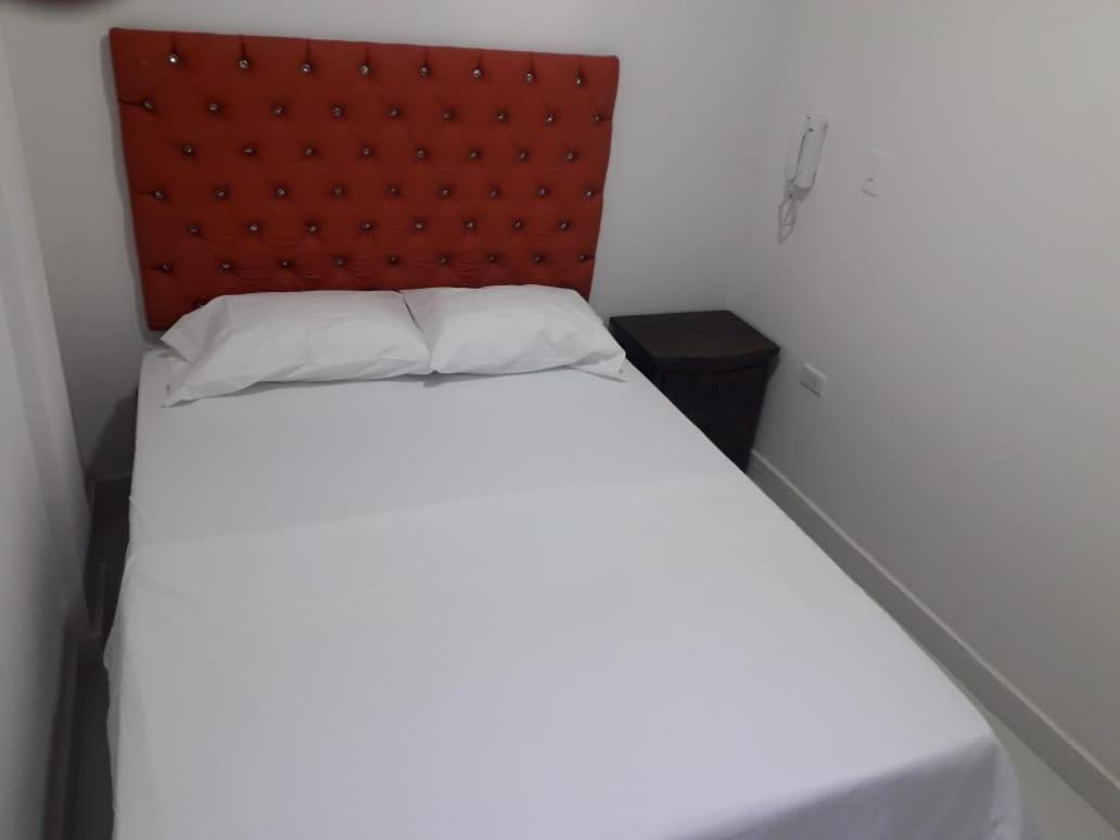 Double or Twin Room with Private Bathroom photo 3