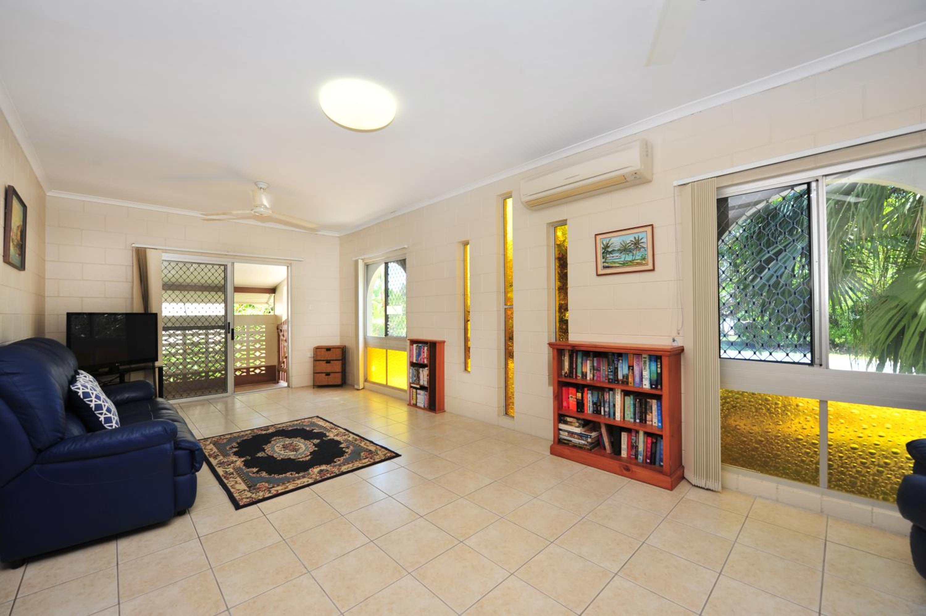 Three-Bedroom House photo 1