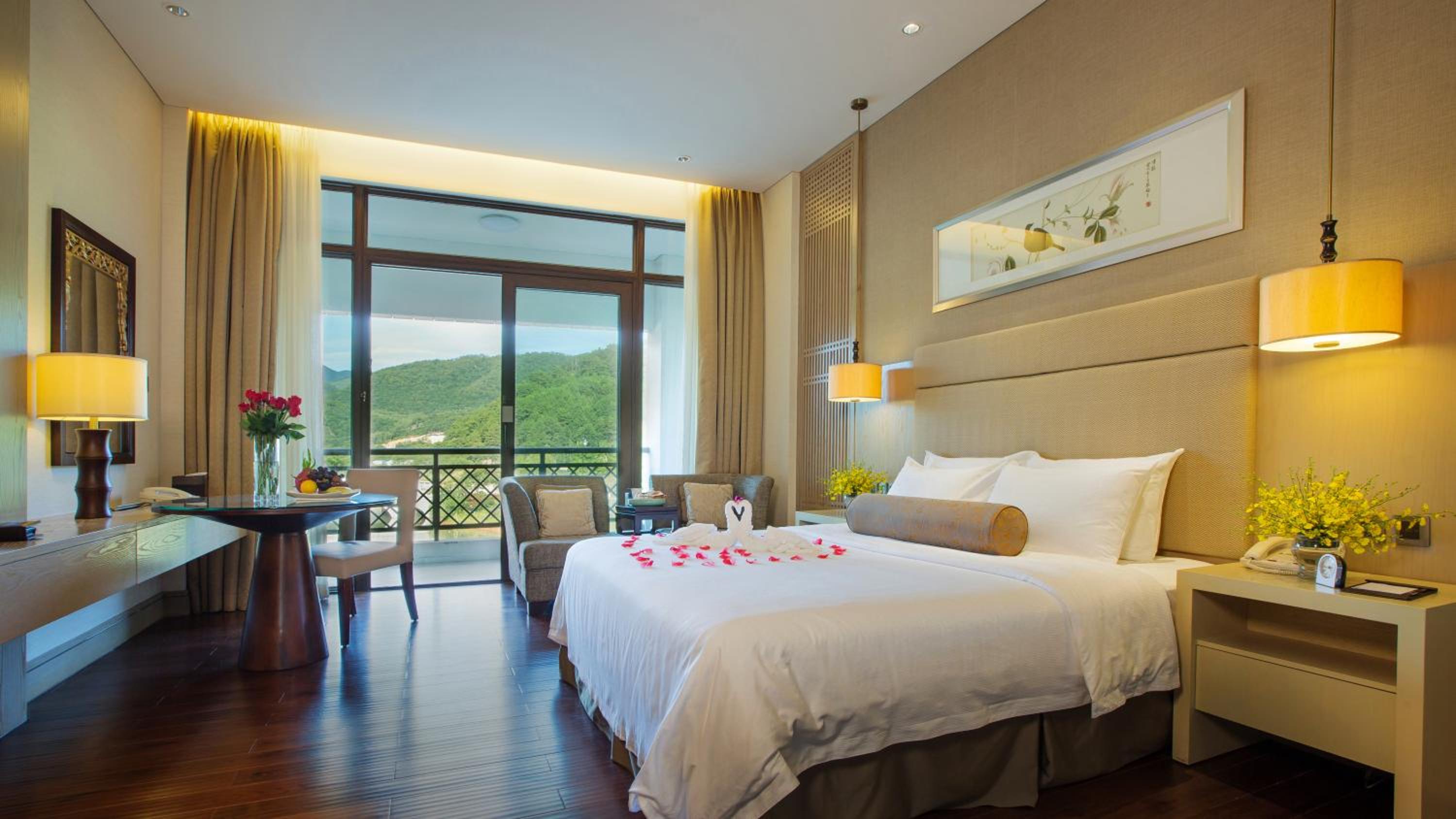 Charming Wuyi Package - Queen Room with Garden View