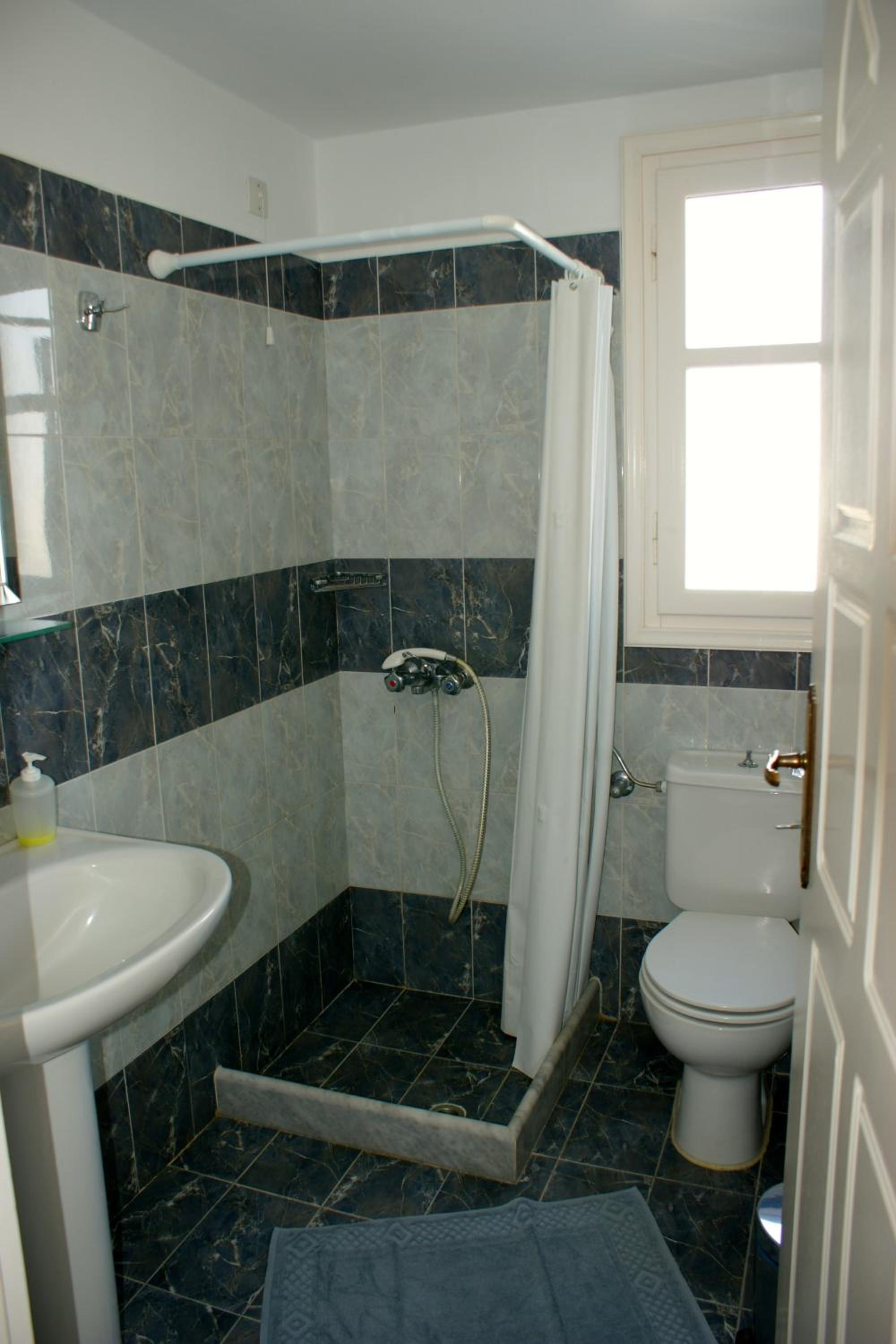 Double or Twin Room with Sea View photo 2