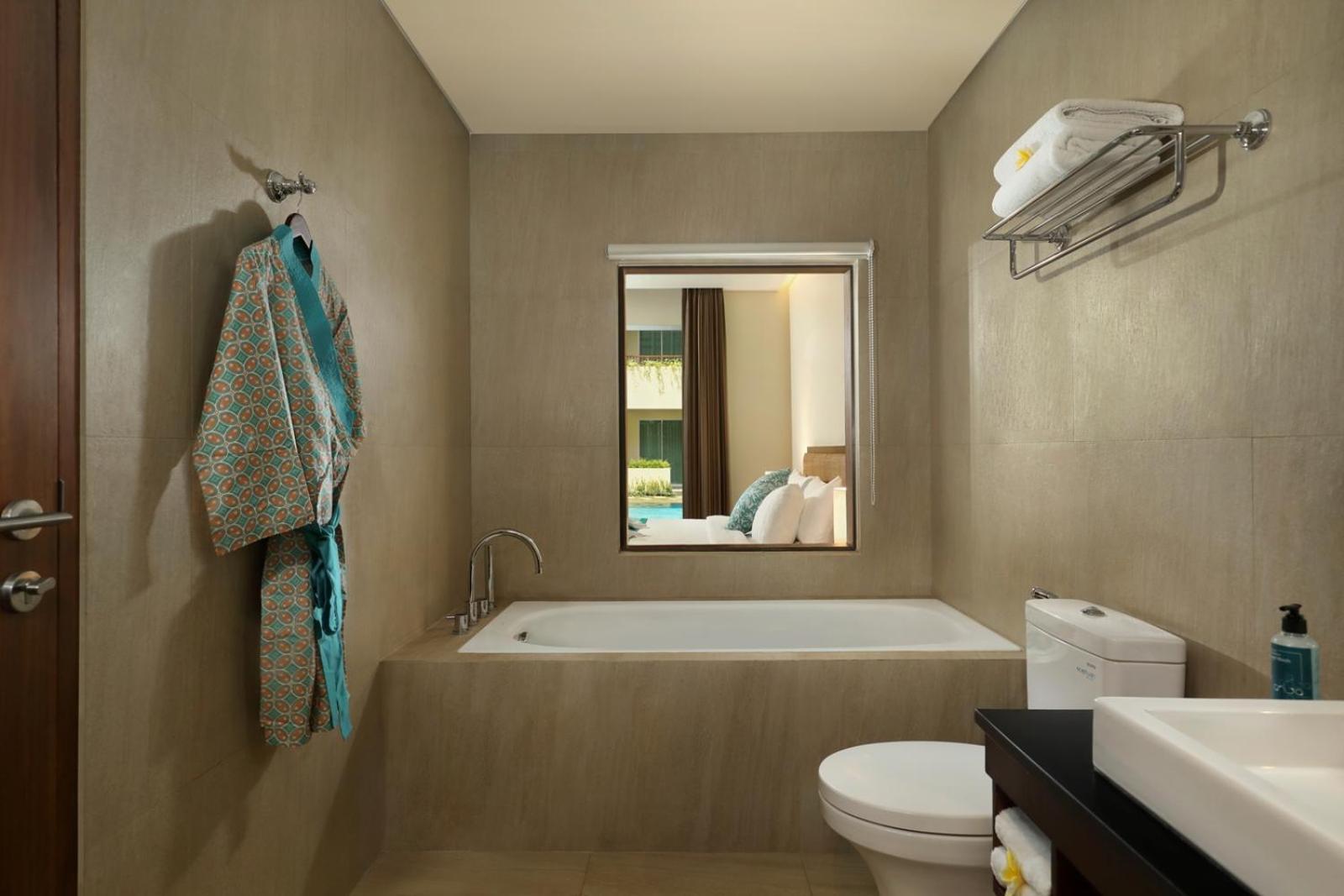 Lagoon Suite with Free Benefit - Photo 6
