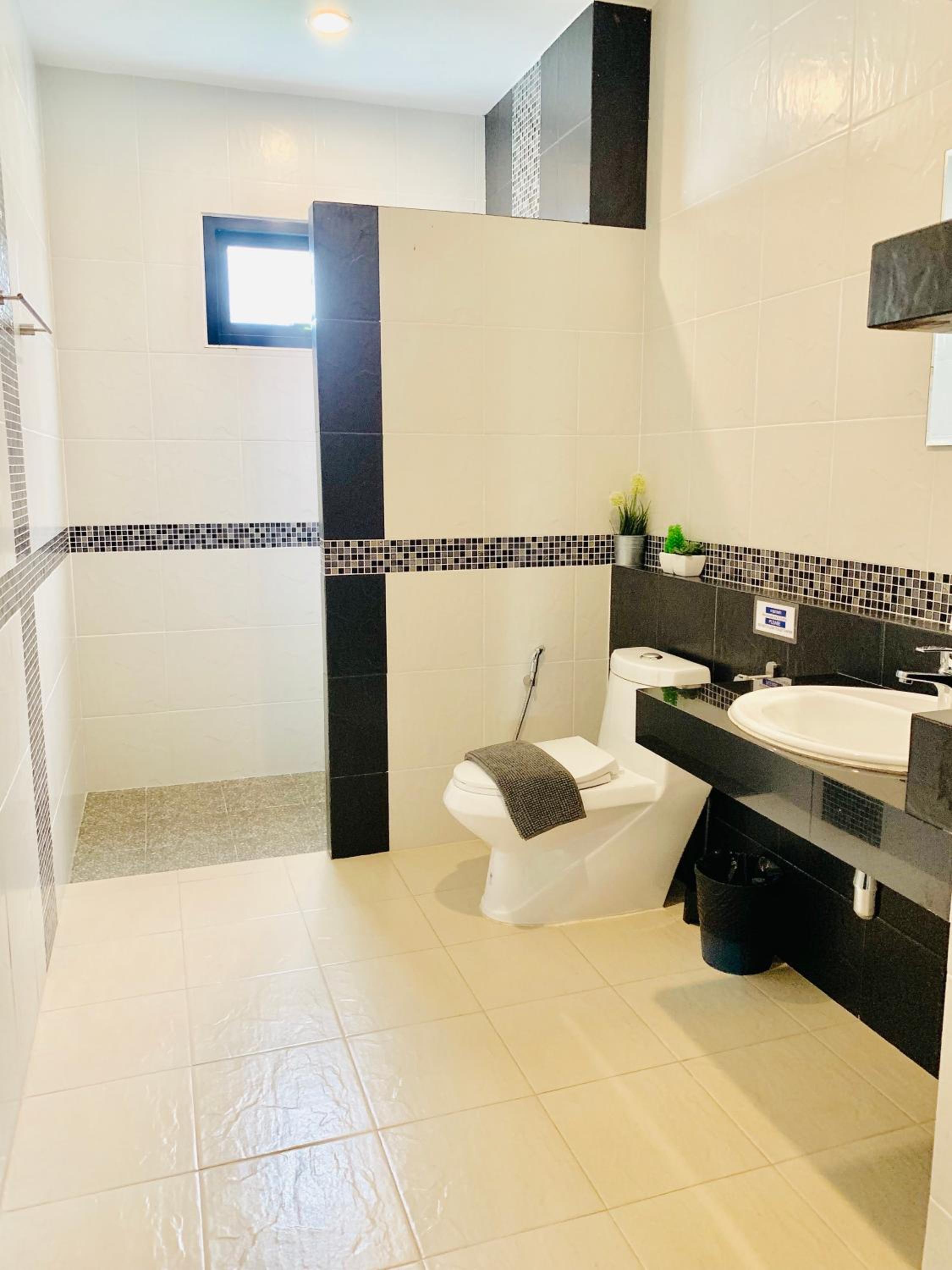 Deluxe Triple Room - Photo 2