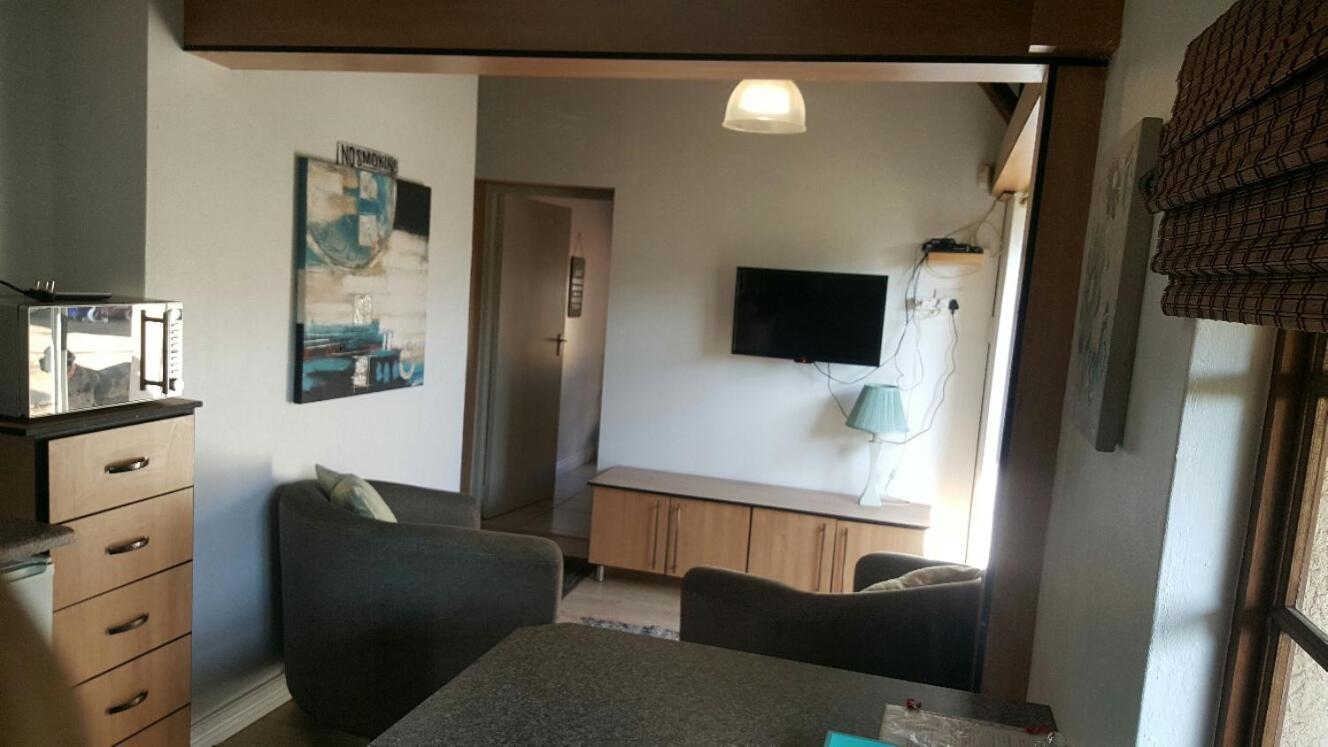 Twin/Double Room photo 2